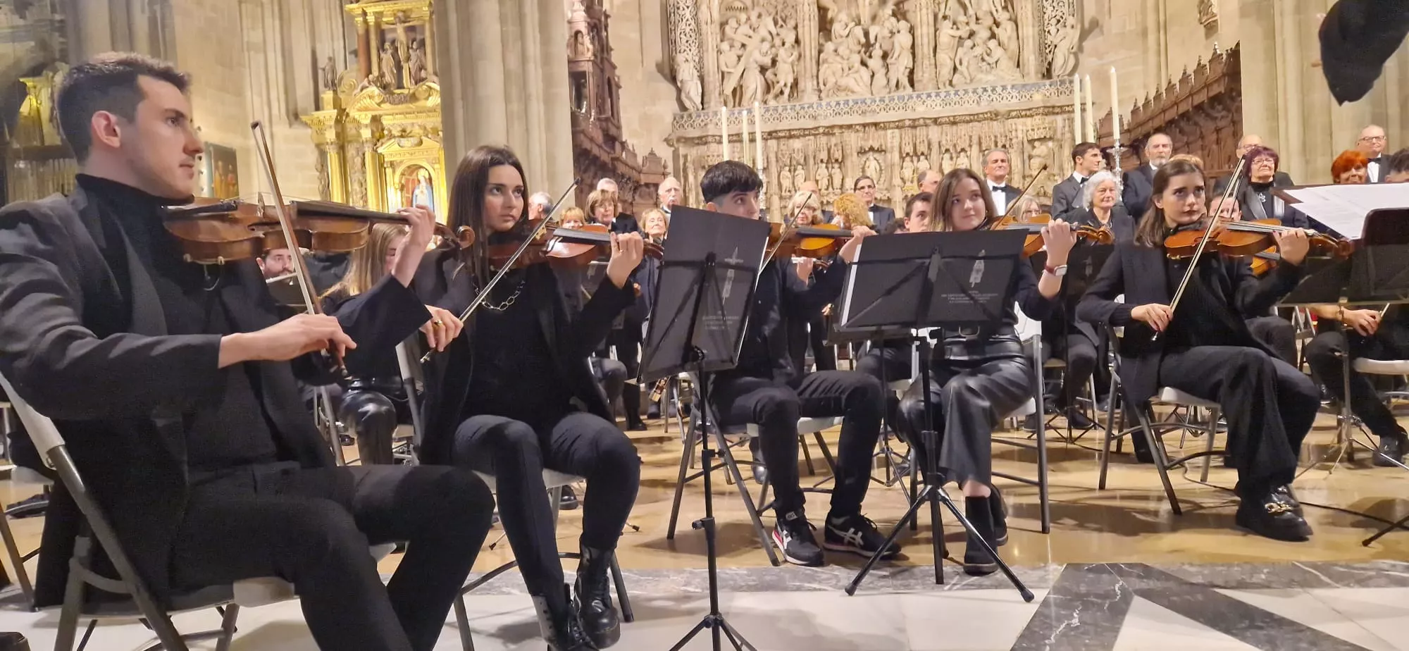 Celebración del Tota Pulchra en la Catedral de Huesca. Foto Myriam Martínez 