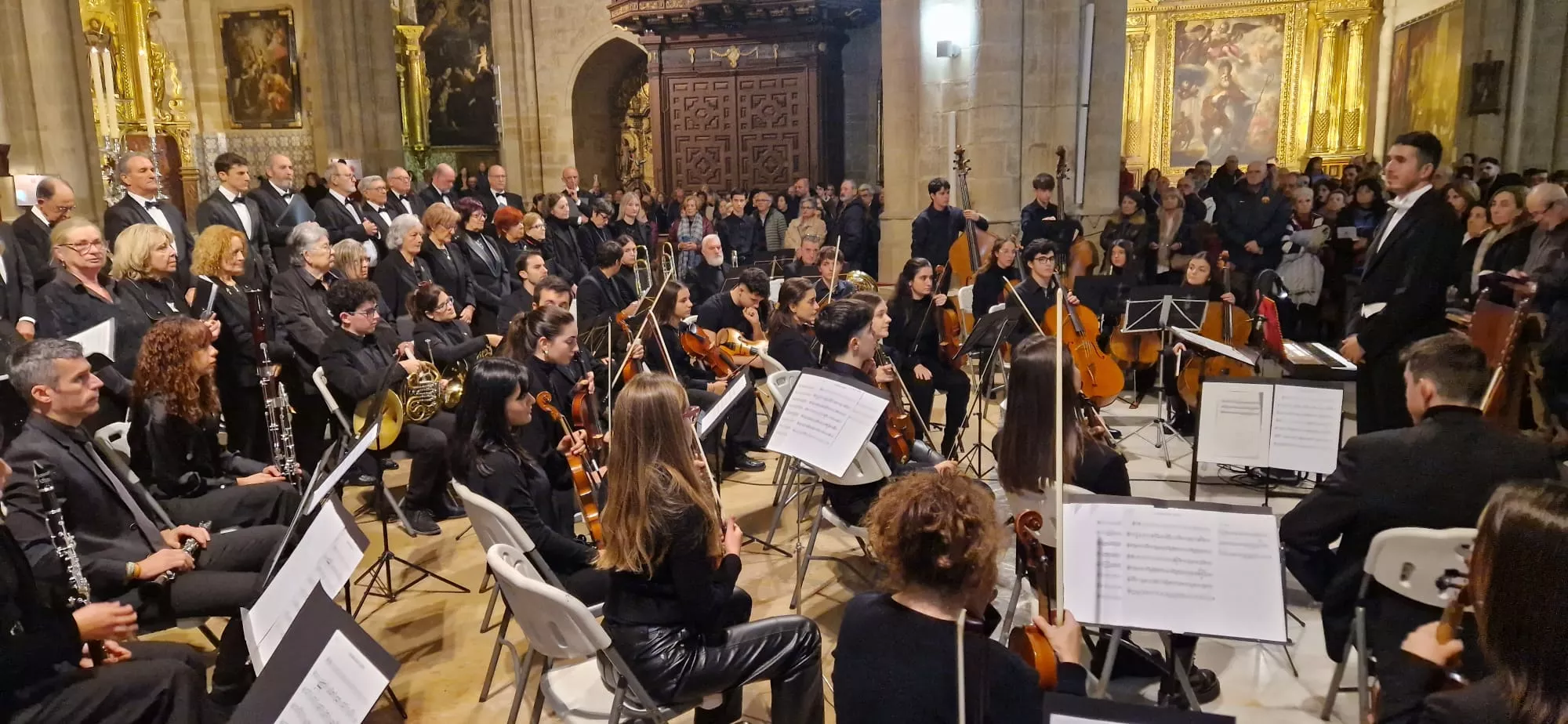 Celebración del Tota Pulchra en la Catedral de Huesca. Foto Myriam Martínez 