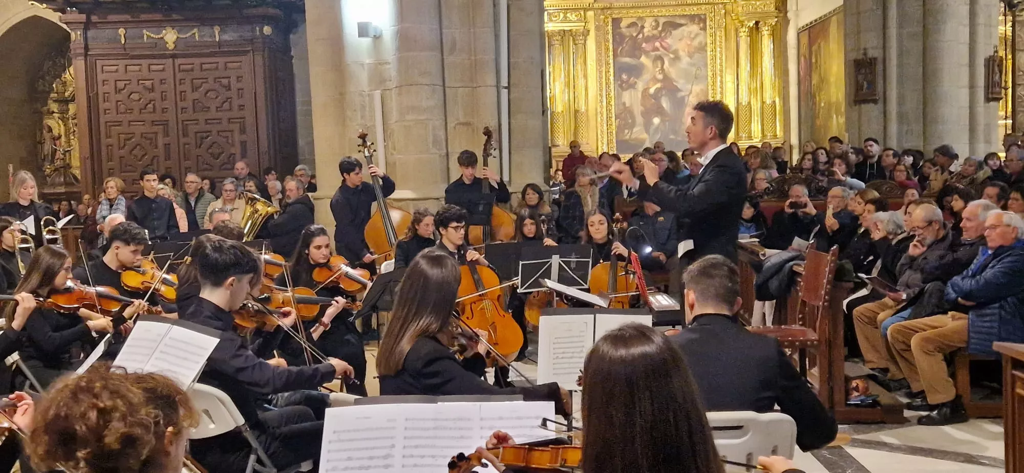 Celebración del Tota Pulchra en la Catedral de Huesca. Foto Myriam Martínez 