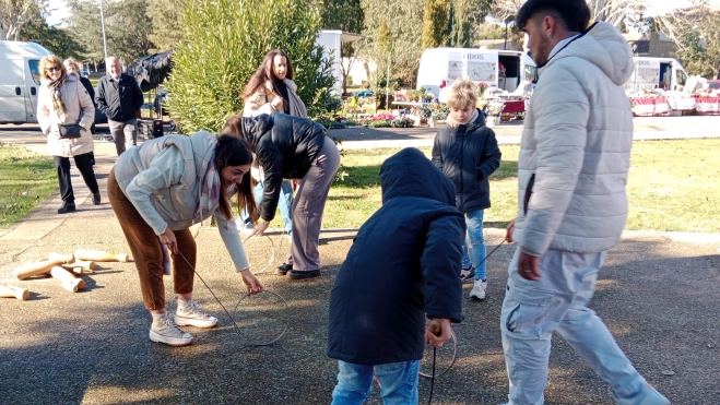 Juegos en Valfonda de Santa Ana. aros Juegos en Valfonda de Santa Ana. aros