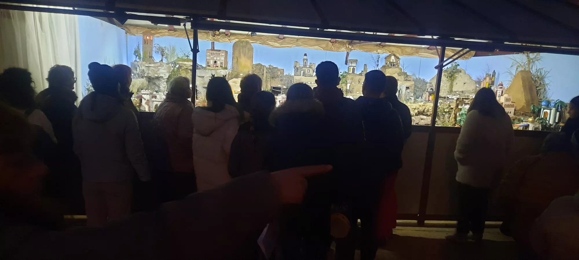 Inauguración en Ayerbe del Belén Monumental de Pili Peña.