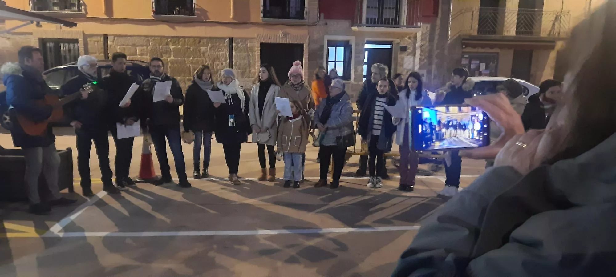 Inauguración en Ayerbe del Belén Monumental de Pili Peña.