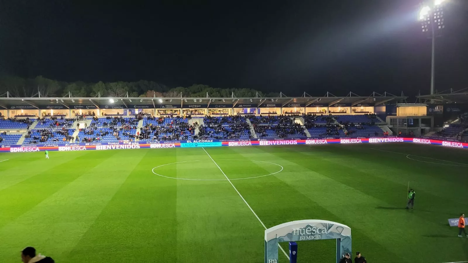 El Alcoraz. Despidos, dimisiones, nuevas caras y un plantón: el Huesca cierra un convulso 2023