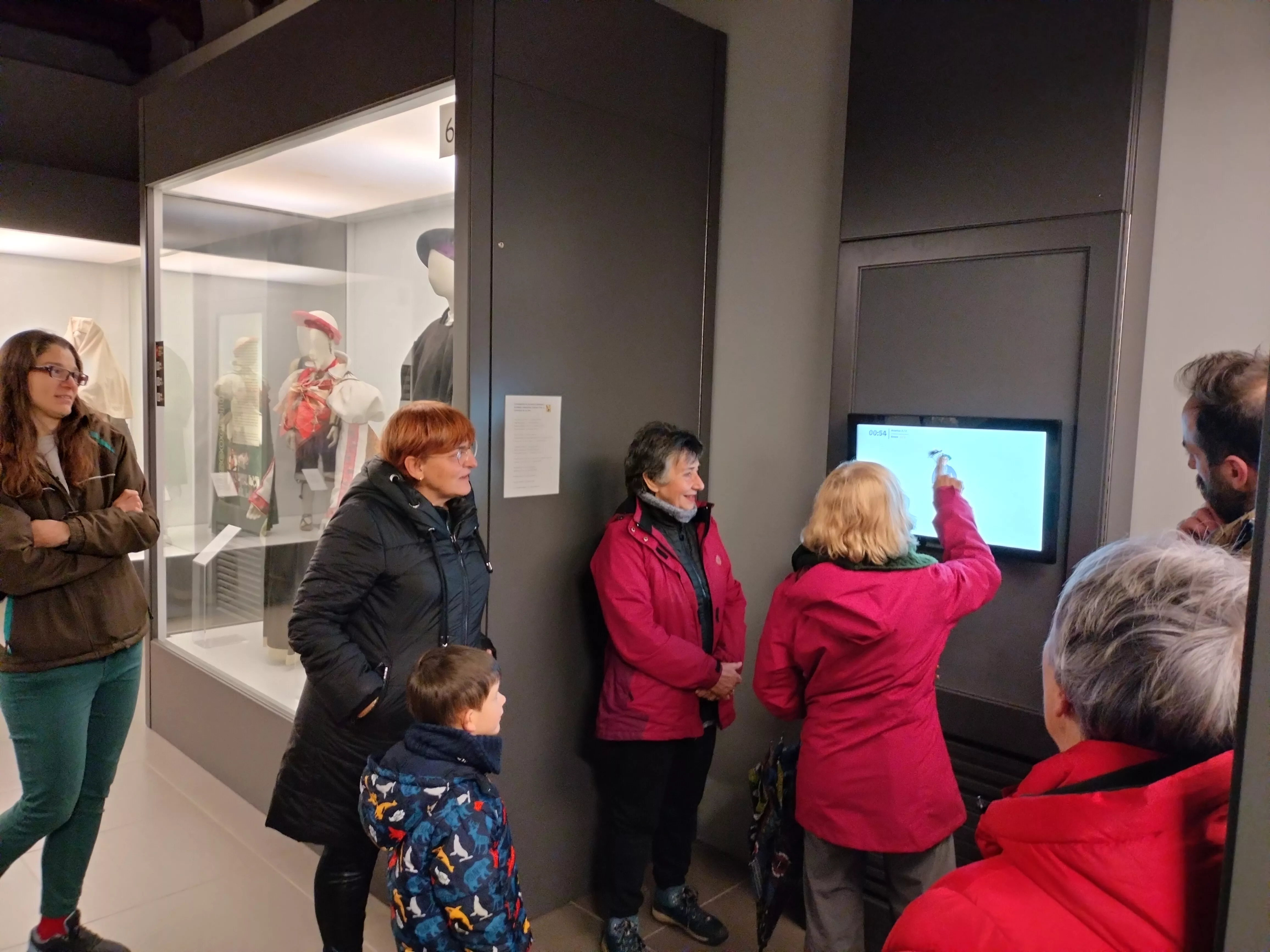 El Museo del Traje de Ansó cuenta con un novedoso sistema interactivo.