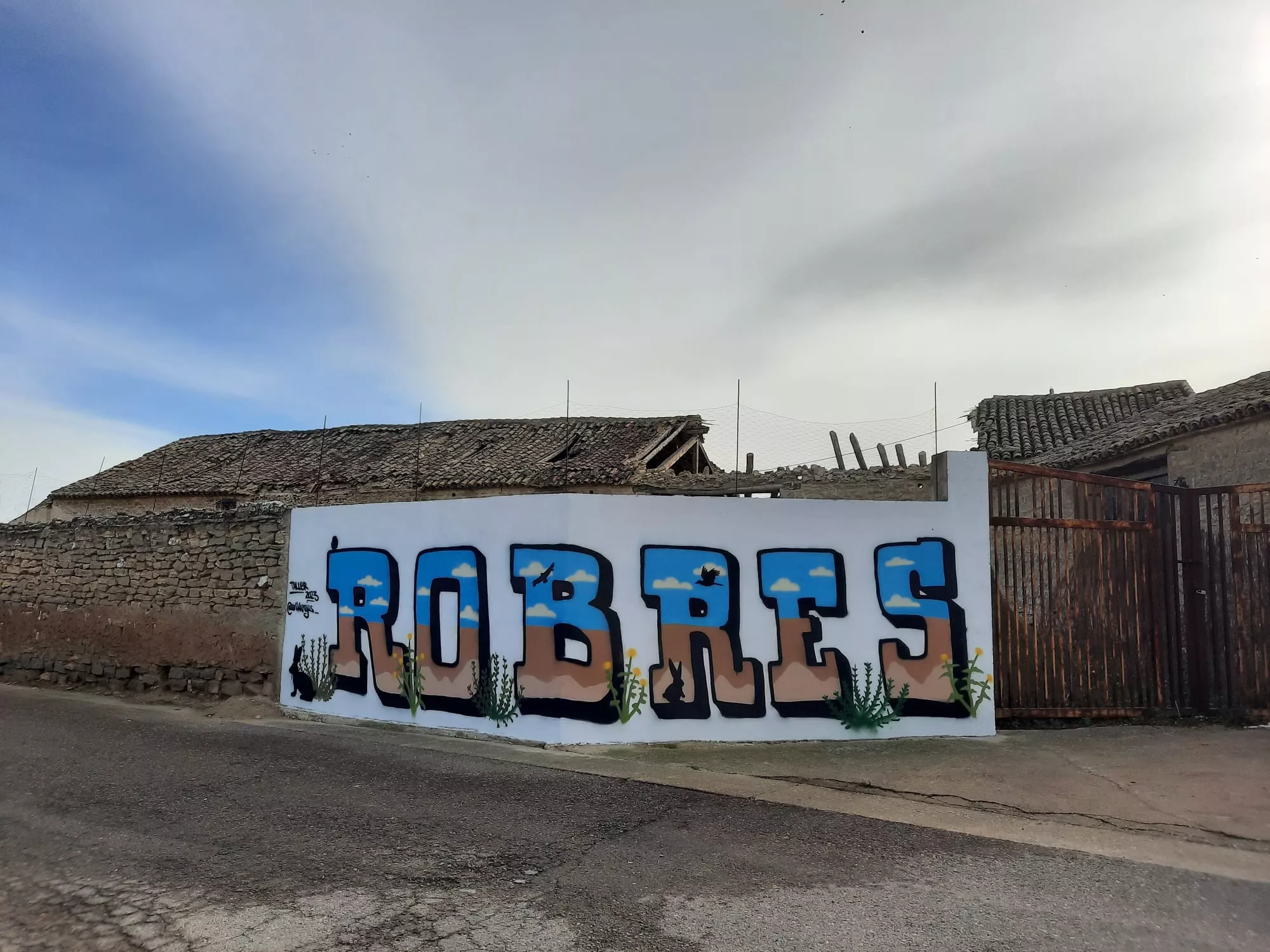 Mural en Robres creado en el ciclo artístico Inspira Monegros.