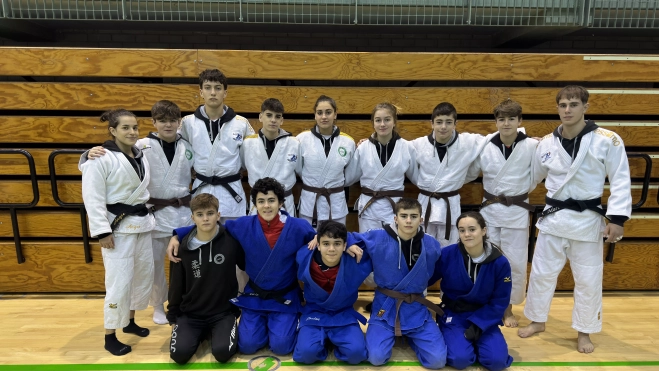 Judokas de la Escuela Ibón Judokas de la Escuela Ibón