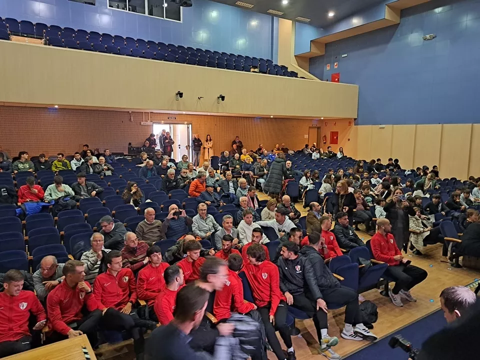 Ambiente en el Centro de Congresos de Barbastro