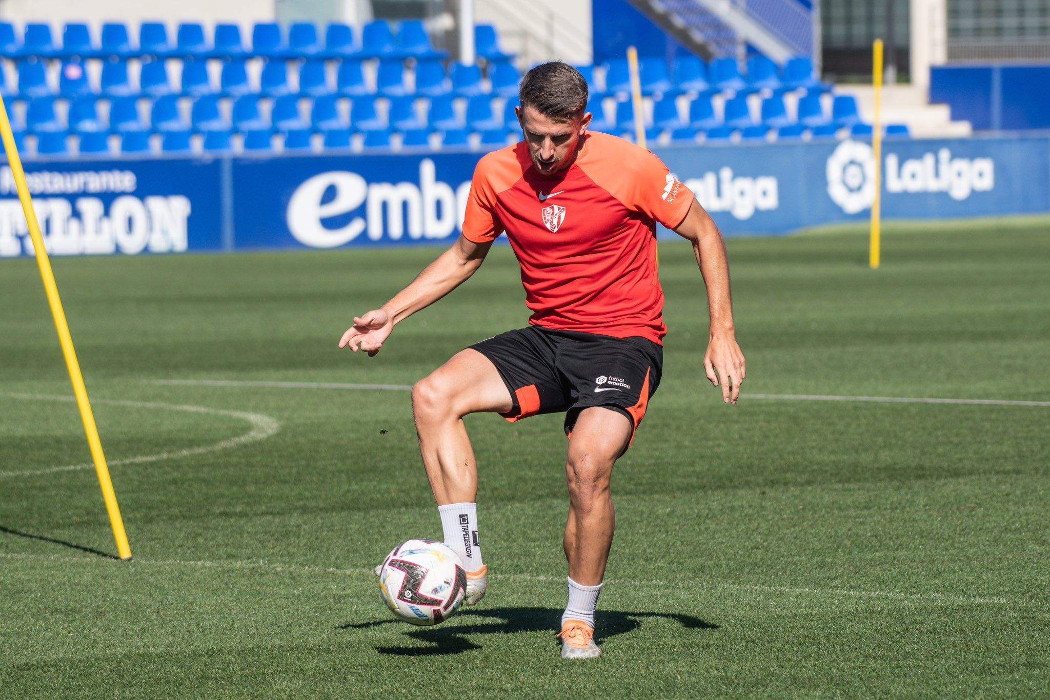 Gerard Valentín en el entrenamiento en El Alcoraz Gerard Valentín en el entrenamiento en El Alcoraz