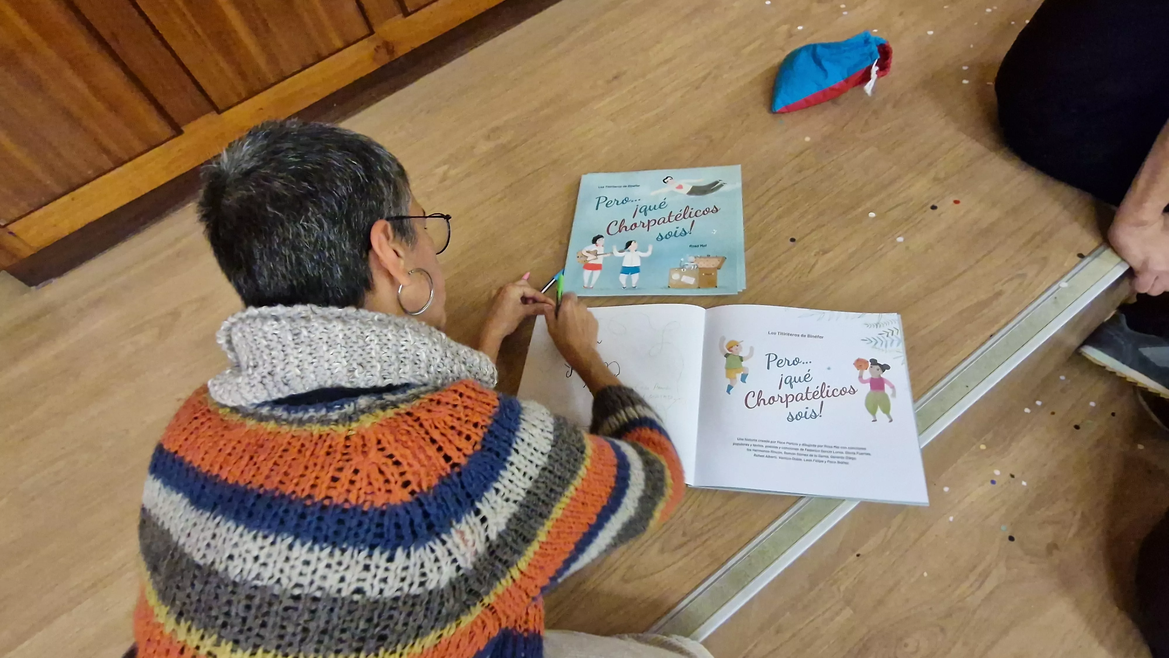 Presentación del libro de los Chorpatélicos de los Titiriteros de Binéfar. Foto Myriam Martínez 