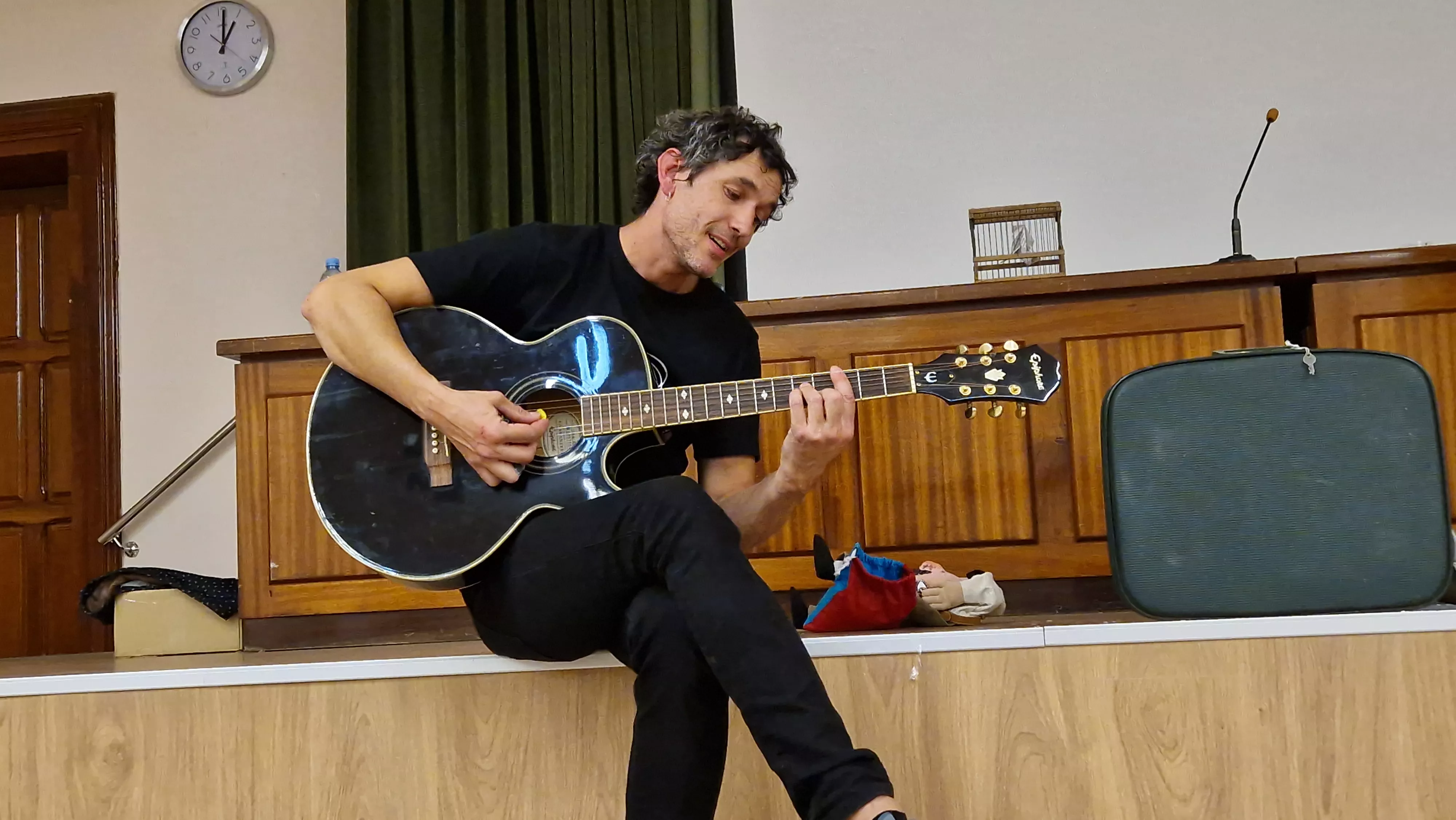 Pablo Borderías. Presentación del libro de los Chorpatélicos de los Titiriteros de Binéfar. Foto Myriam Martínez 