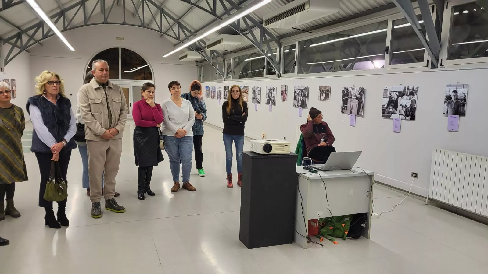 Inauguración de Éxodo desde Ucrania. Miradas de las Mujeres en el Centro Cultural Manuel Benito Moliner