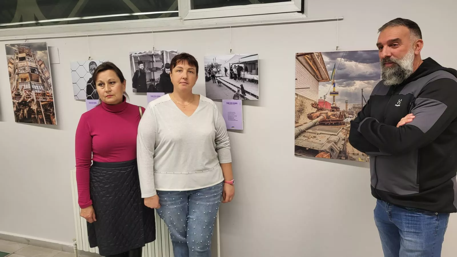 Inauguración de Éxodo desde Ucrania. Miradas de las Mujeres en el Centro Cultural Manuel Benito Moliner