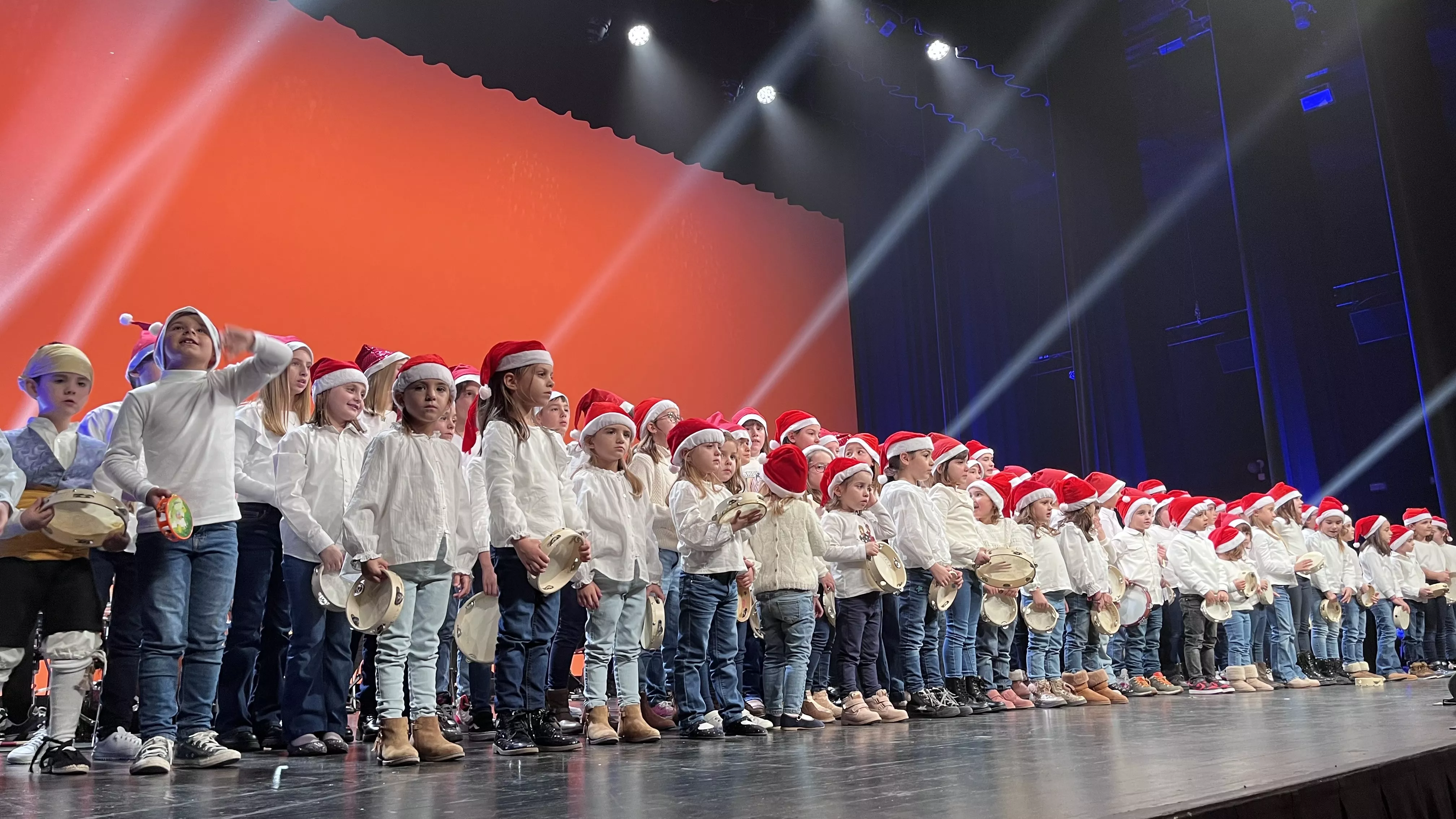  IX Gala de Jota de Roberto Ciria por Aspanoa. Foto Mercedes Manterola