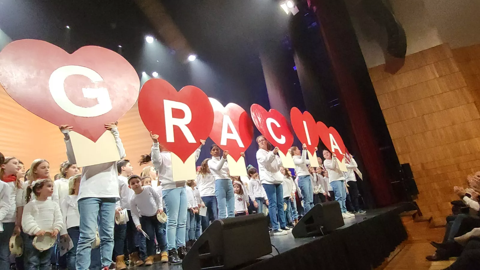  IX Gala de Jota de Roberto Ciria por Aspanoa. Foto  Myriam Martínez