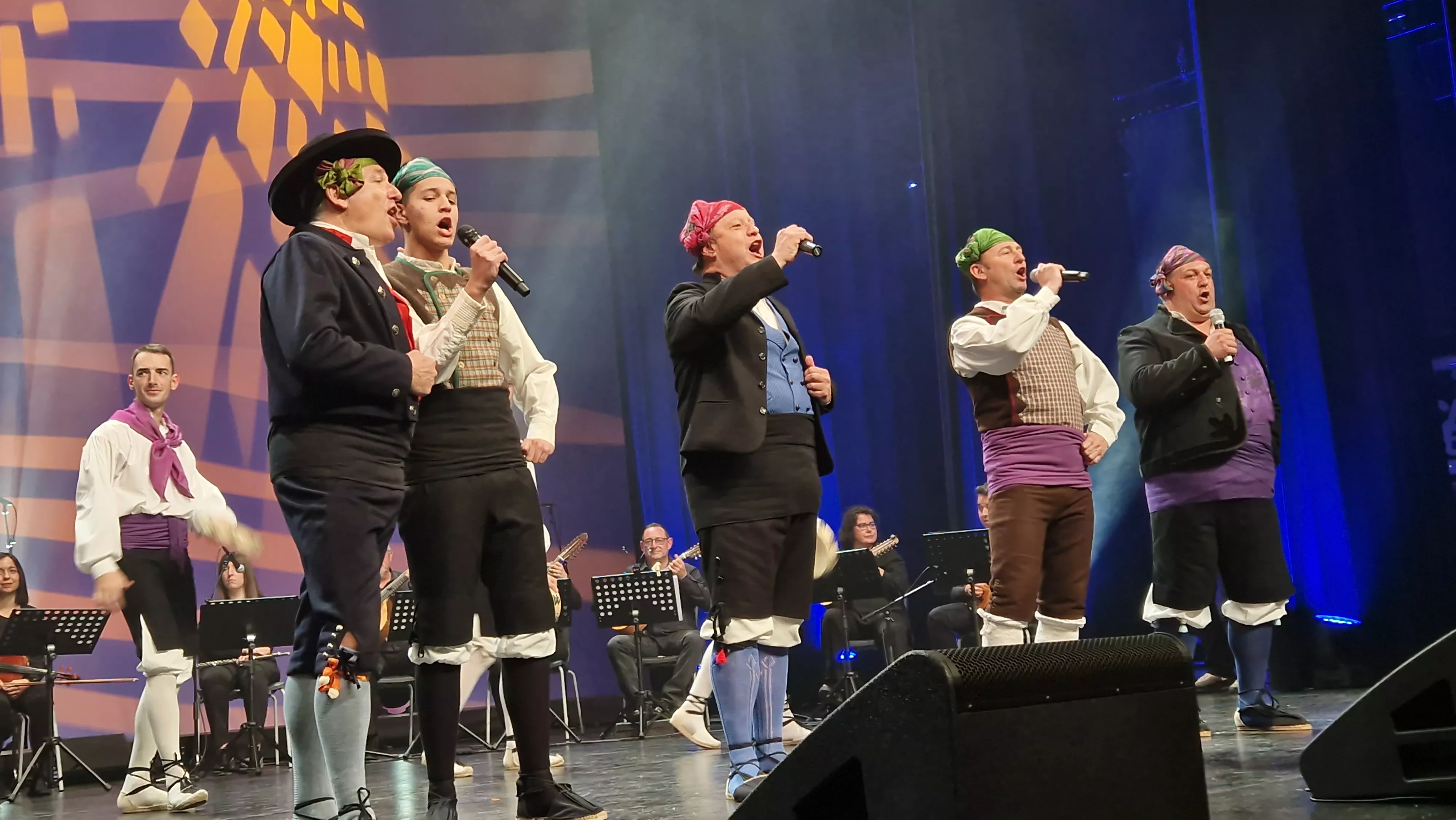  IX Gala de Jota de Roberto Ciria por Aspanoa. Foto  Myriam Martínez