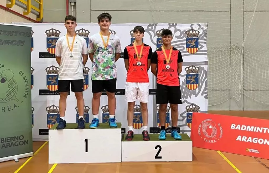 Bádminton Huesca La Magia en Alfajarín.