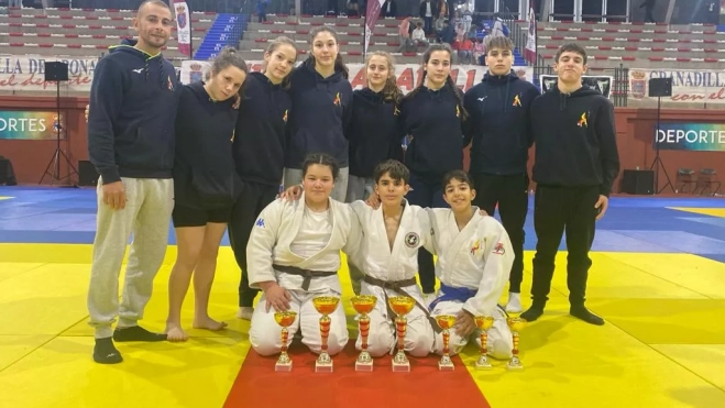 INFANTILES Y CADETES CJB y TCJ EN TENERIFE INFANTILES Y CADETES CJB y TCJ EN TENERIFE