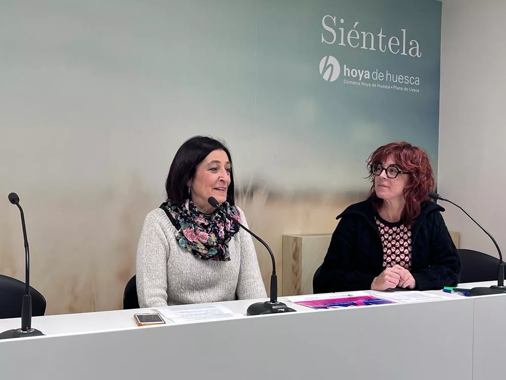 Susana Magán y Merche Albero han presentado el primer encuentro invernal de jóvenes de La Hoya.