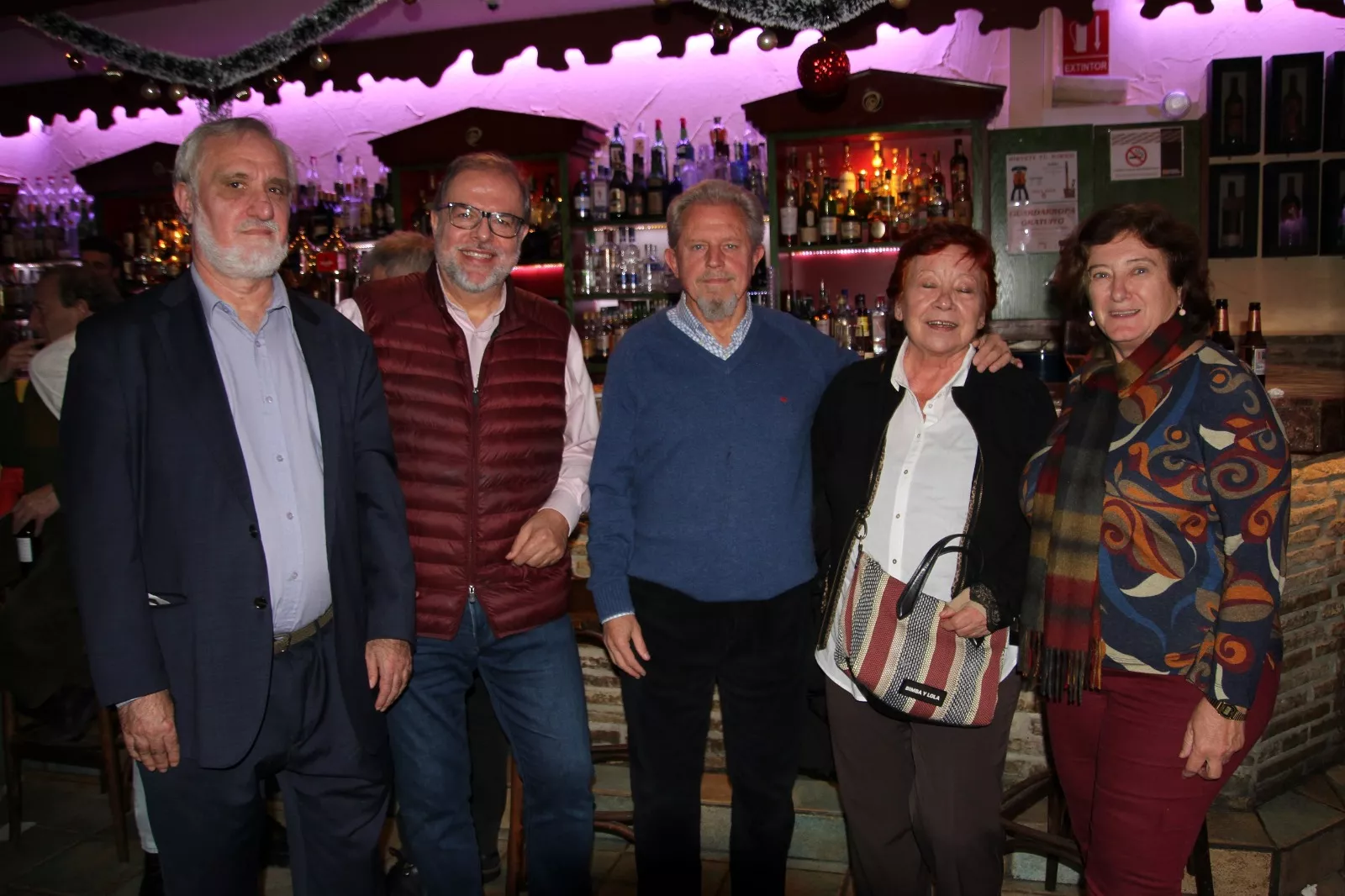 Entrega del premio a la Defensa y Libertades de Aragón a la sala Edén. Foto Carlos Neofato 