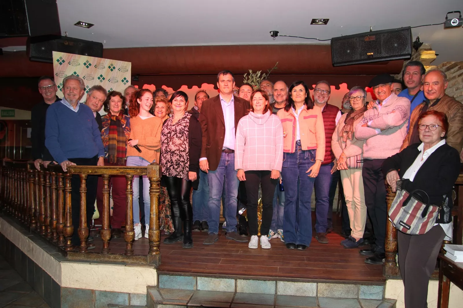 Entrega del premio a la Defensa y Libertades de Aragón a la sala Edén. Foto Carlos Neofato 