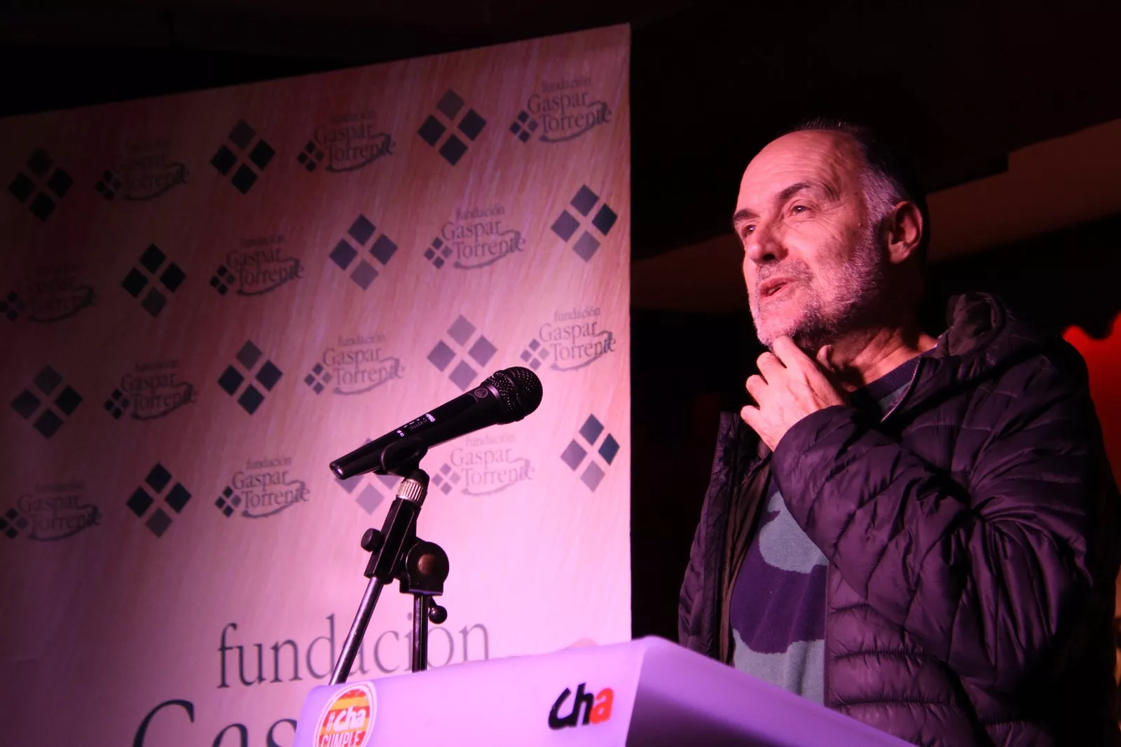 Luis Lles. Entrega del premio a la Defensa y Libertades de Aragón a la sala Edén. Foto Carlos Neofato 