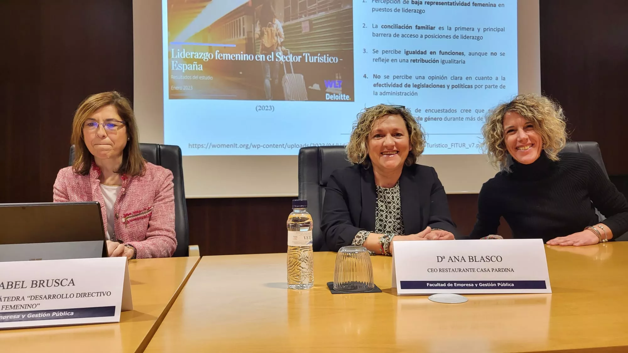 Mesa redonda de las mujeres referentes en turismo de Huesca