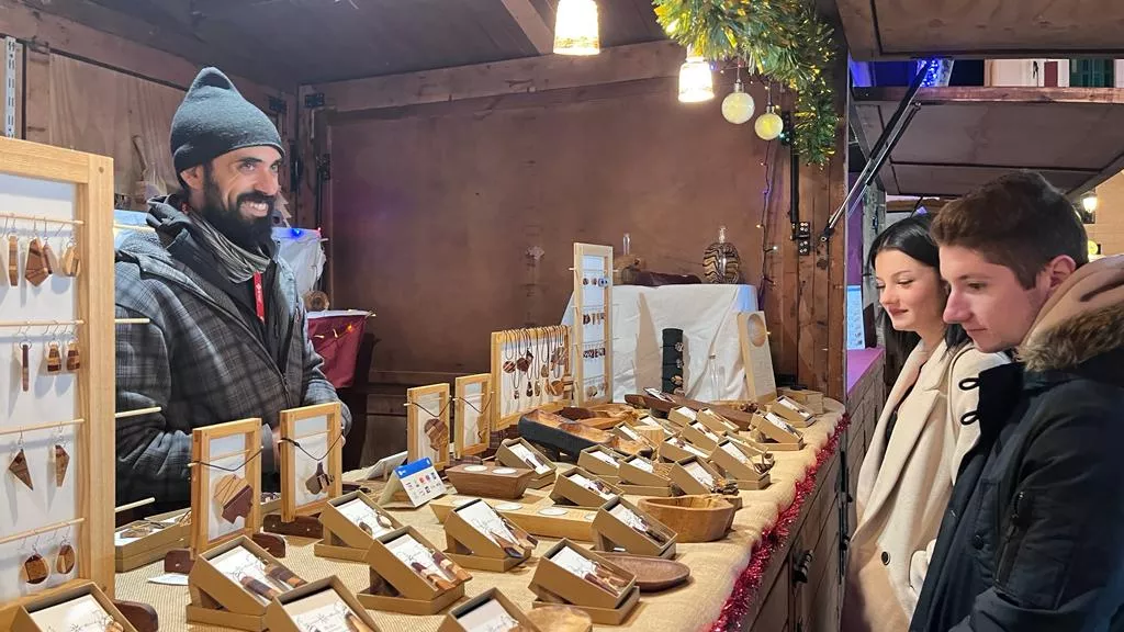 Apertura de la Feria de Artesanía de Navidad de Huesca. Foto Mercedes Manterola