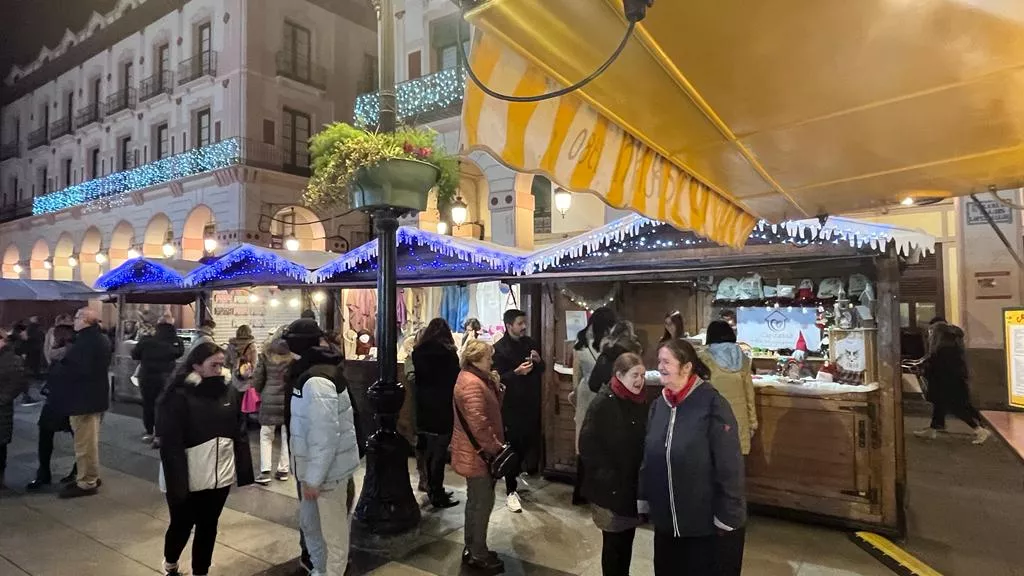 Apertura de la Feria de Artesanía de Navidad de Huesca. Foto Mercedes Manterola