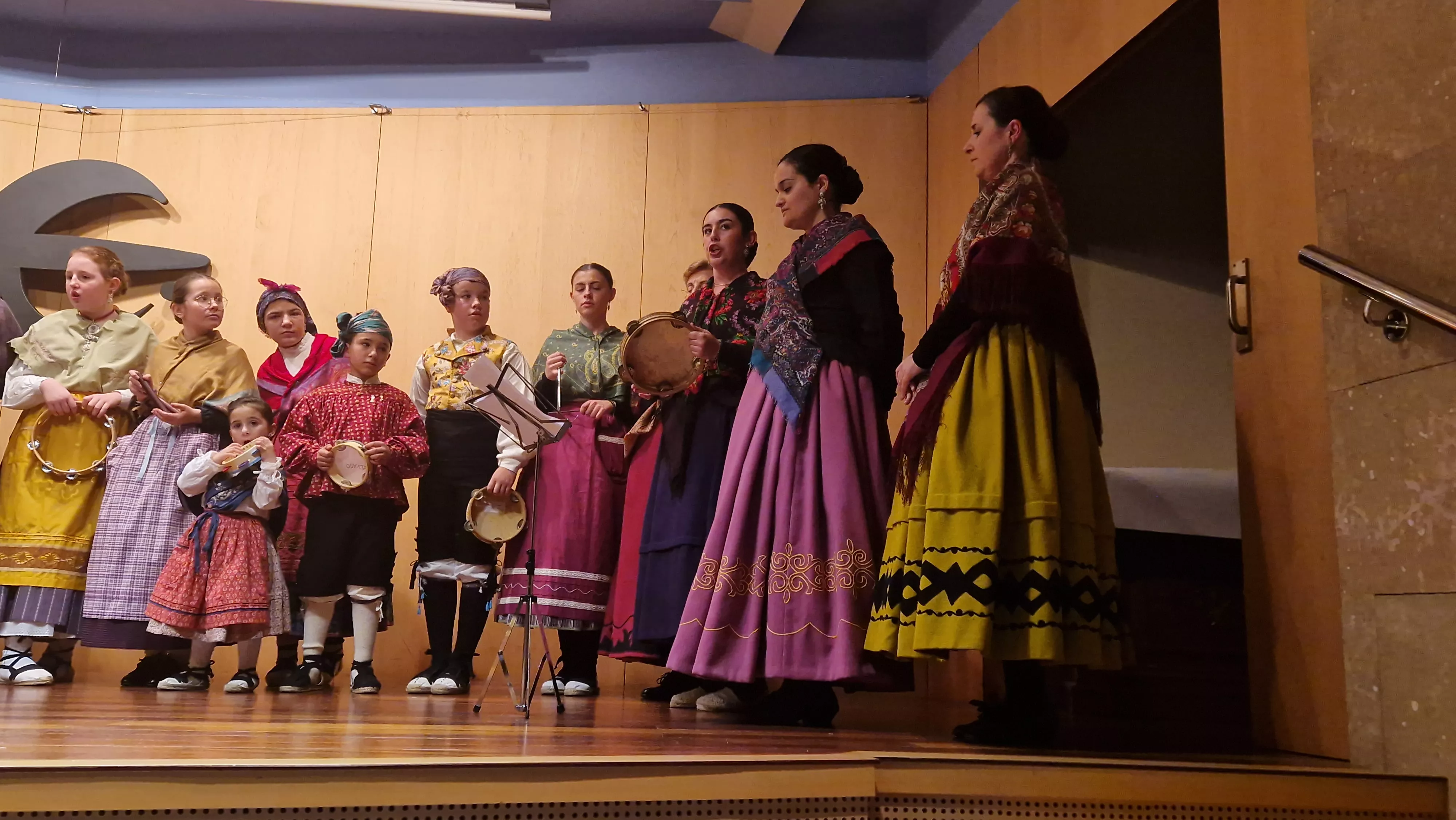 Escuela de Danza y Folclore Elenco. Foto Myriam Martínez