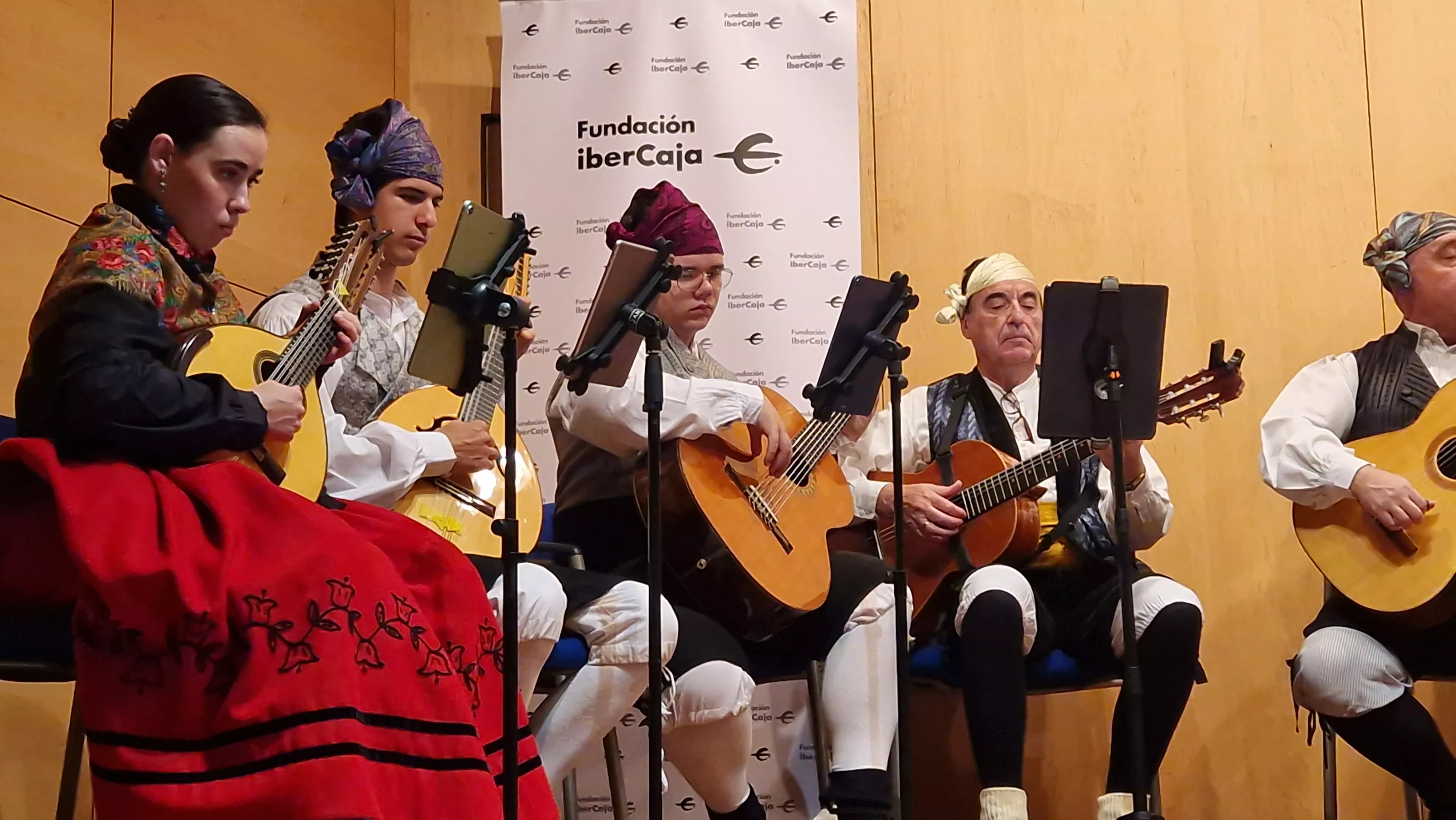 Escuela de Danza y Folclore Elenco. Foto Myriam Martínez 