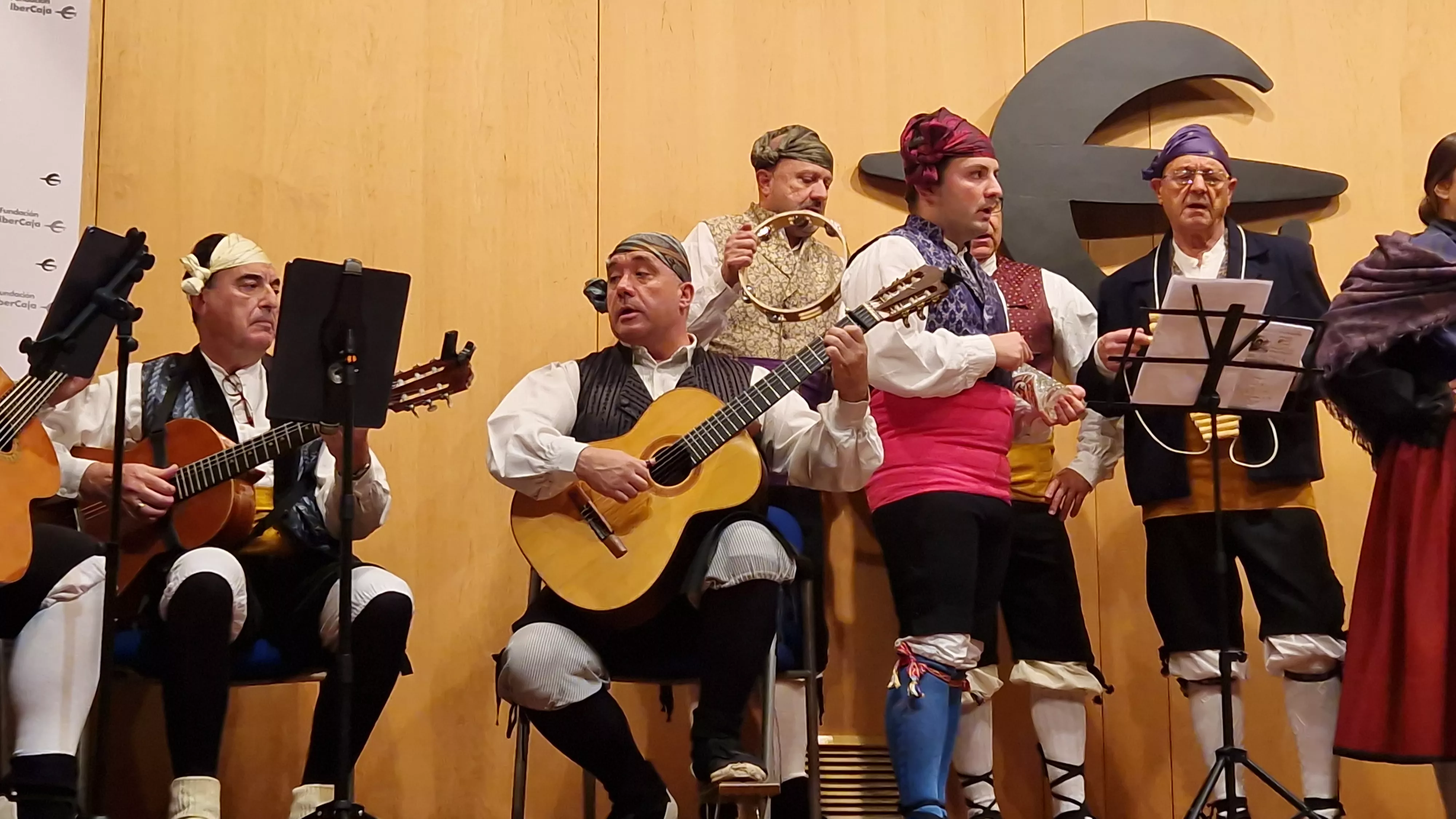 Escuela de Danza y Folclore Elenco. Foto Myriam Martínez 