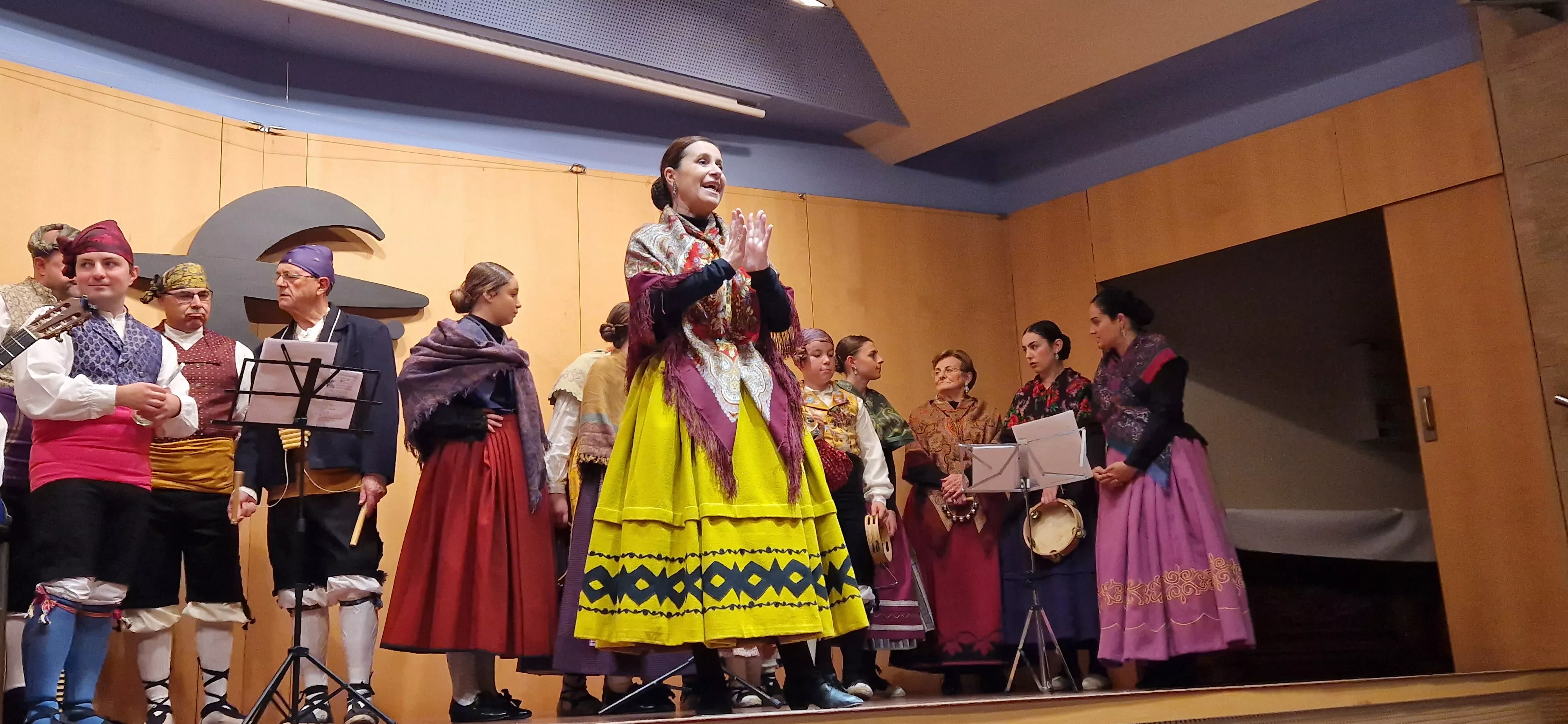 Escuela de Danza y Folclore Elenco. Foto Myriam Martínez 