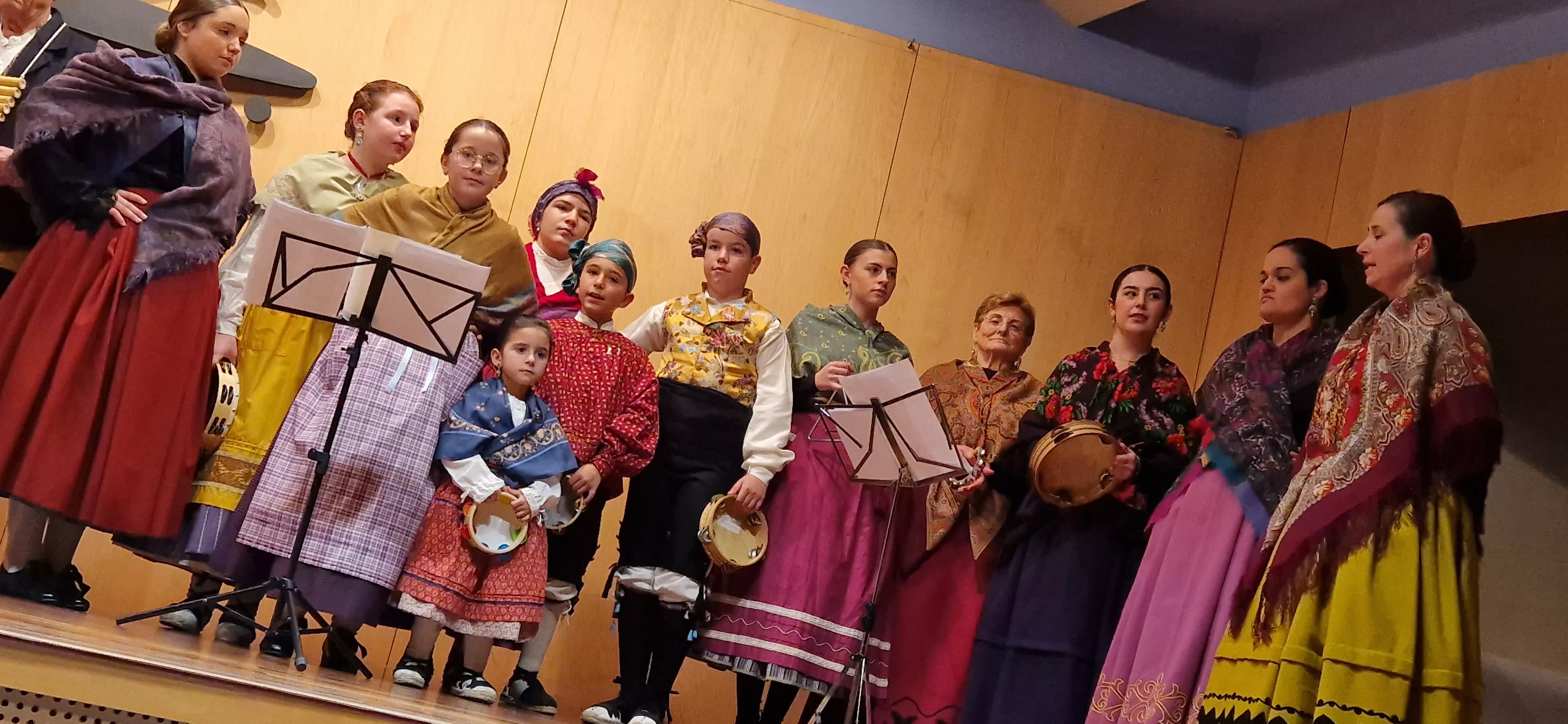 Escuela de Danza y Folclore Elenco. Foto Myriam Martínez 