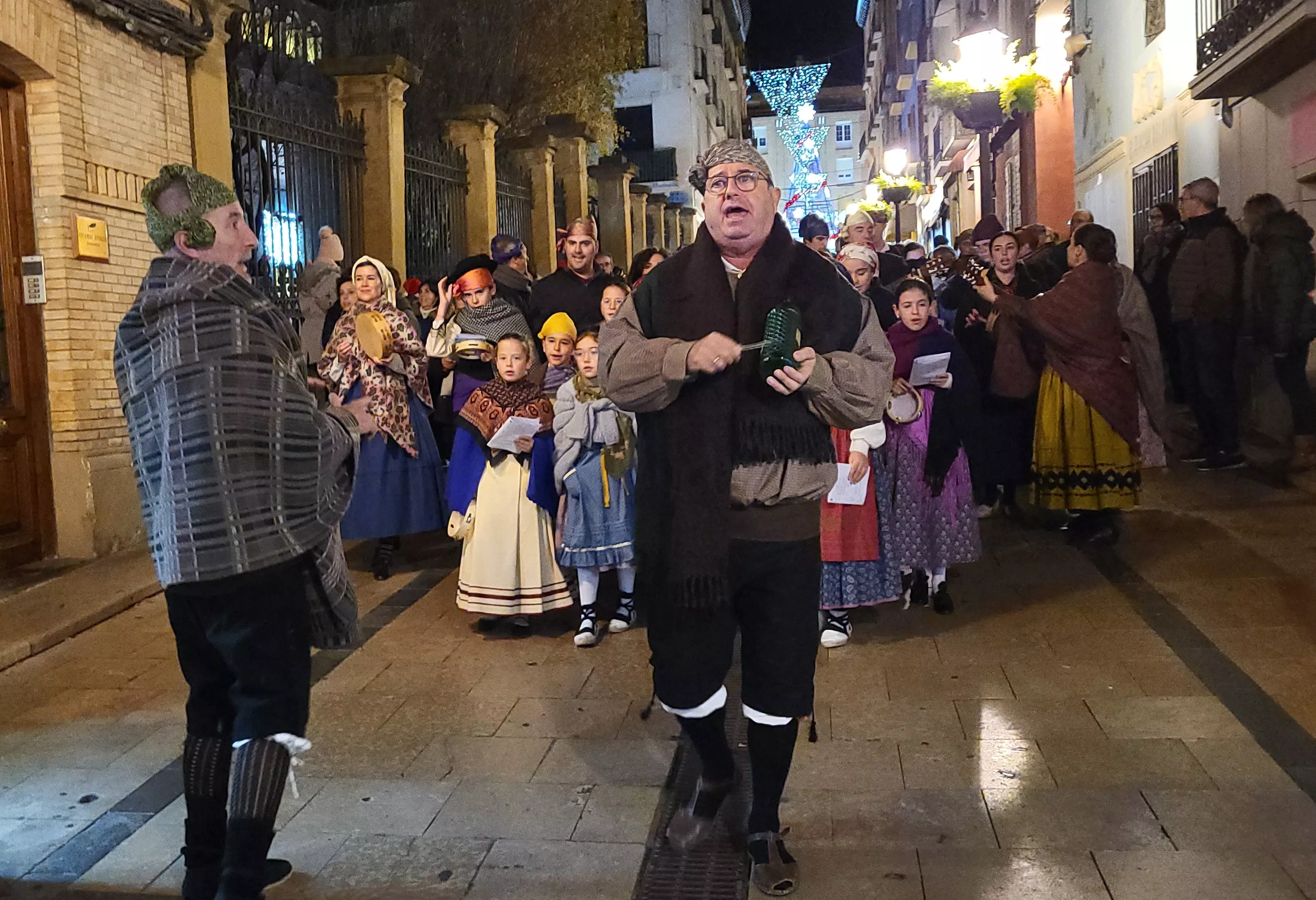 Ronda por las calles de Huesca. Foto Mercedes Manterola
