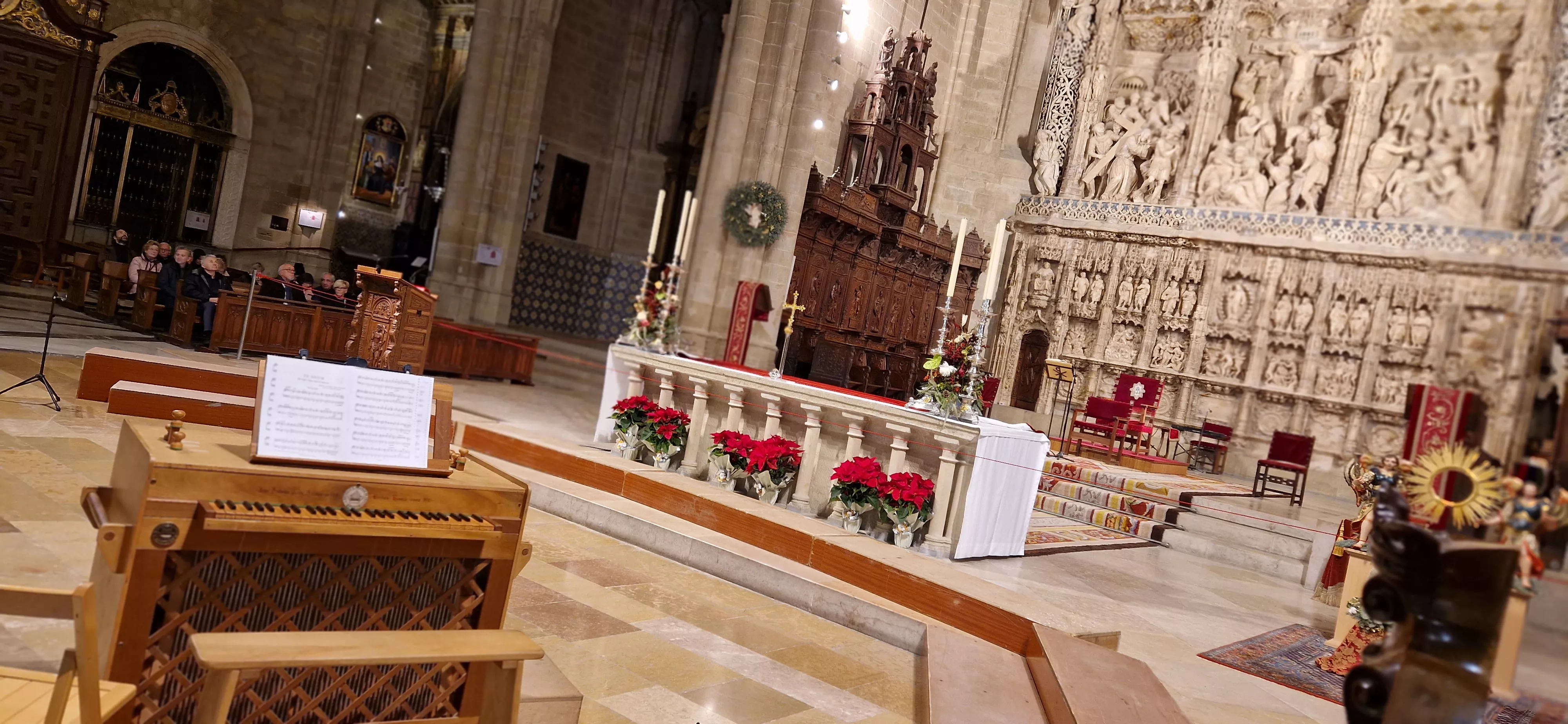 Concierto de Navidad de la Coral Oscense. Foto Myriam Martínez 