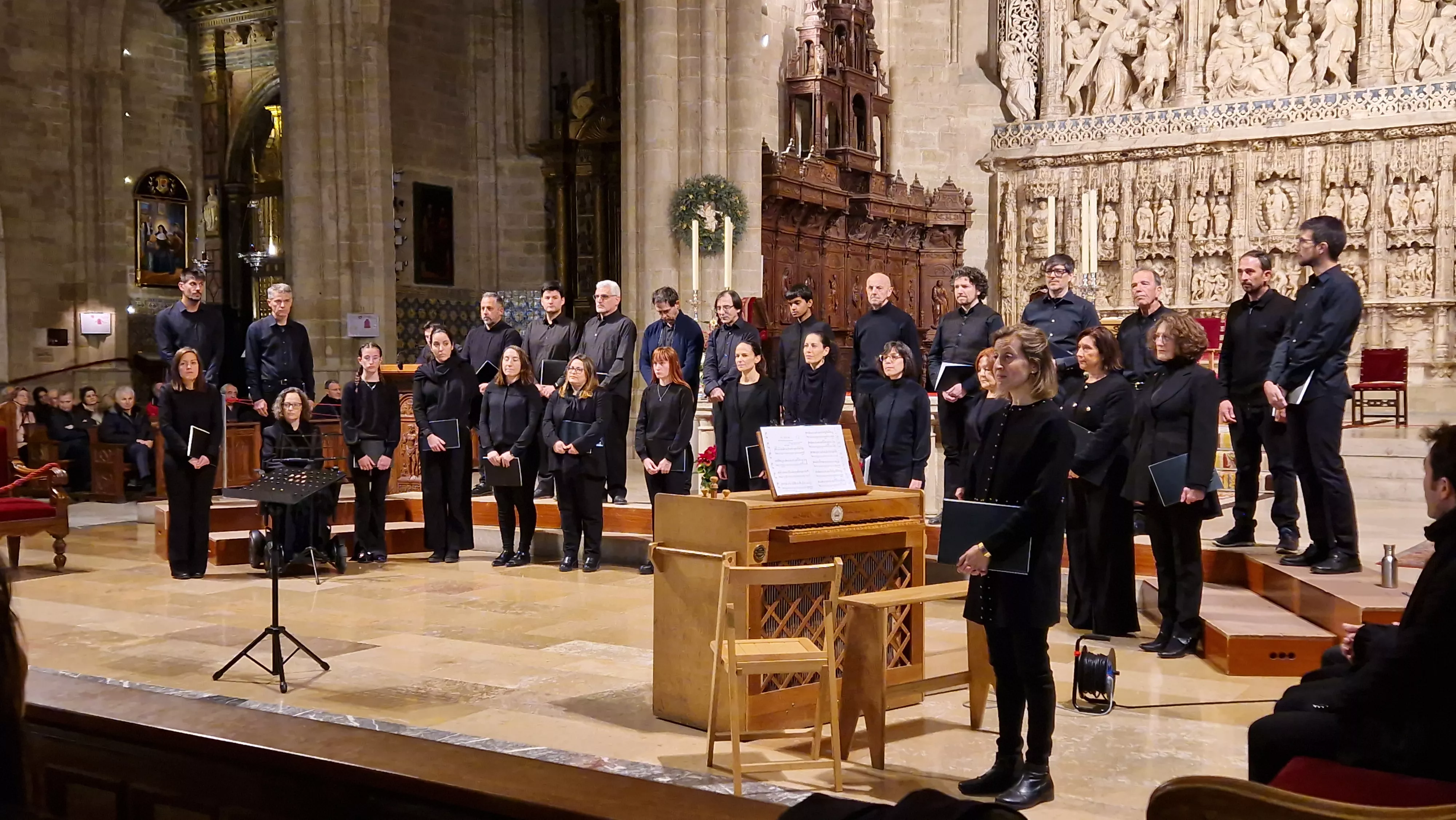 Concierto de Navidad de la Coral Oscense. Foto Myriam Martínez 