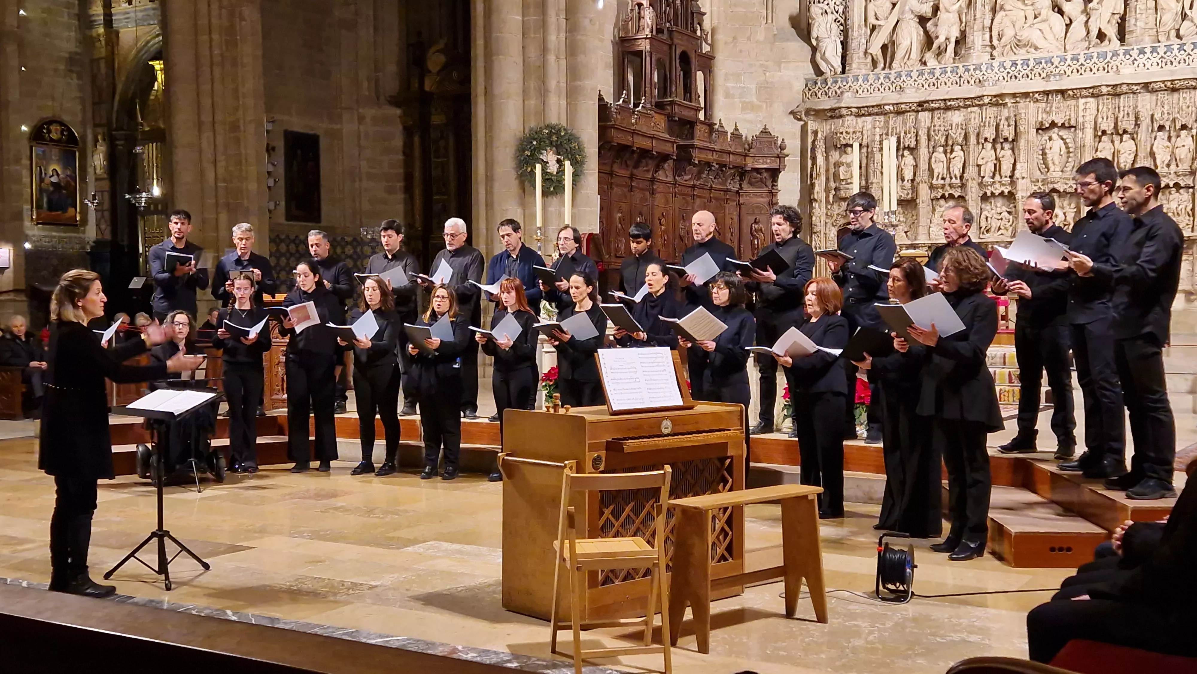 Concierto de Navidad de la Coral Oscense. Foto Myriam Martínez 