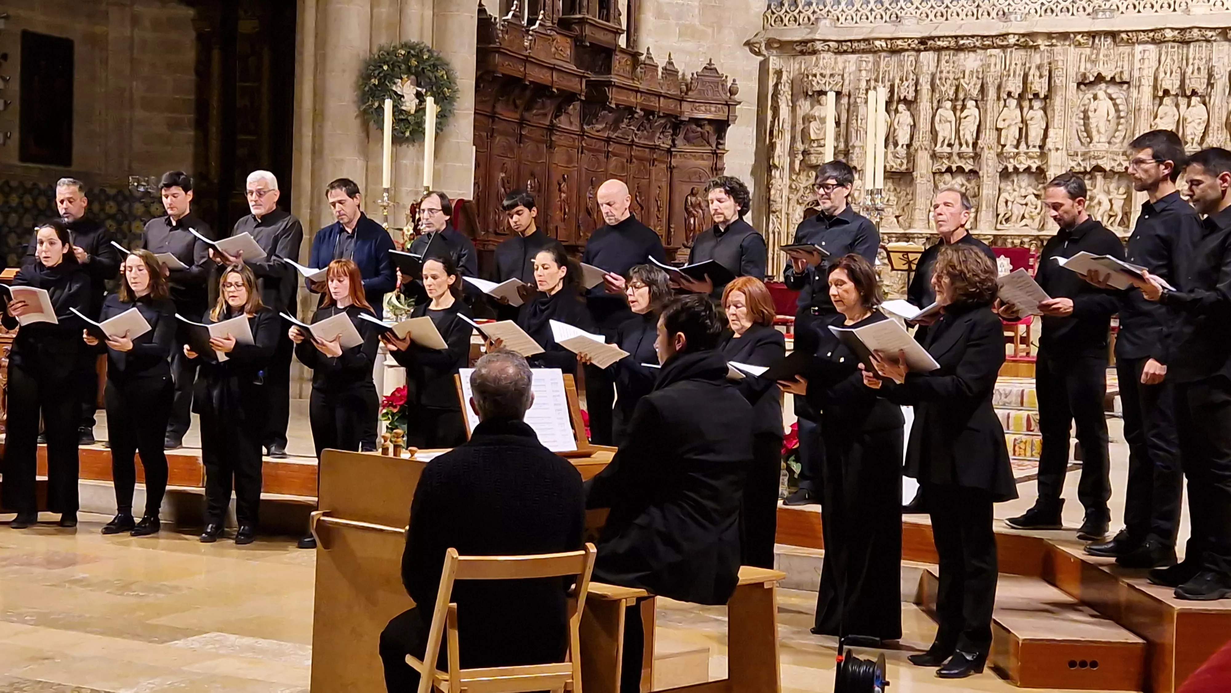Concierto de Navidad de la Coral Oscense. Foto Myriam Martínez 