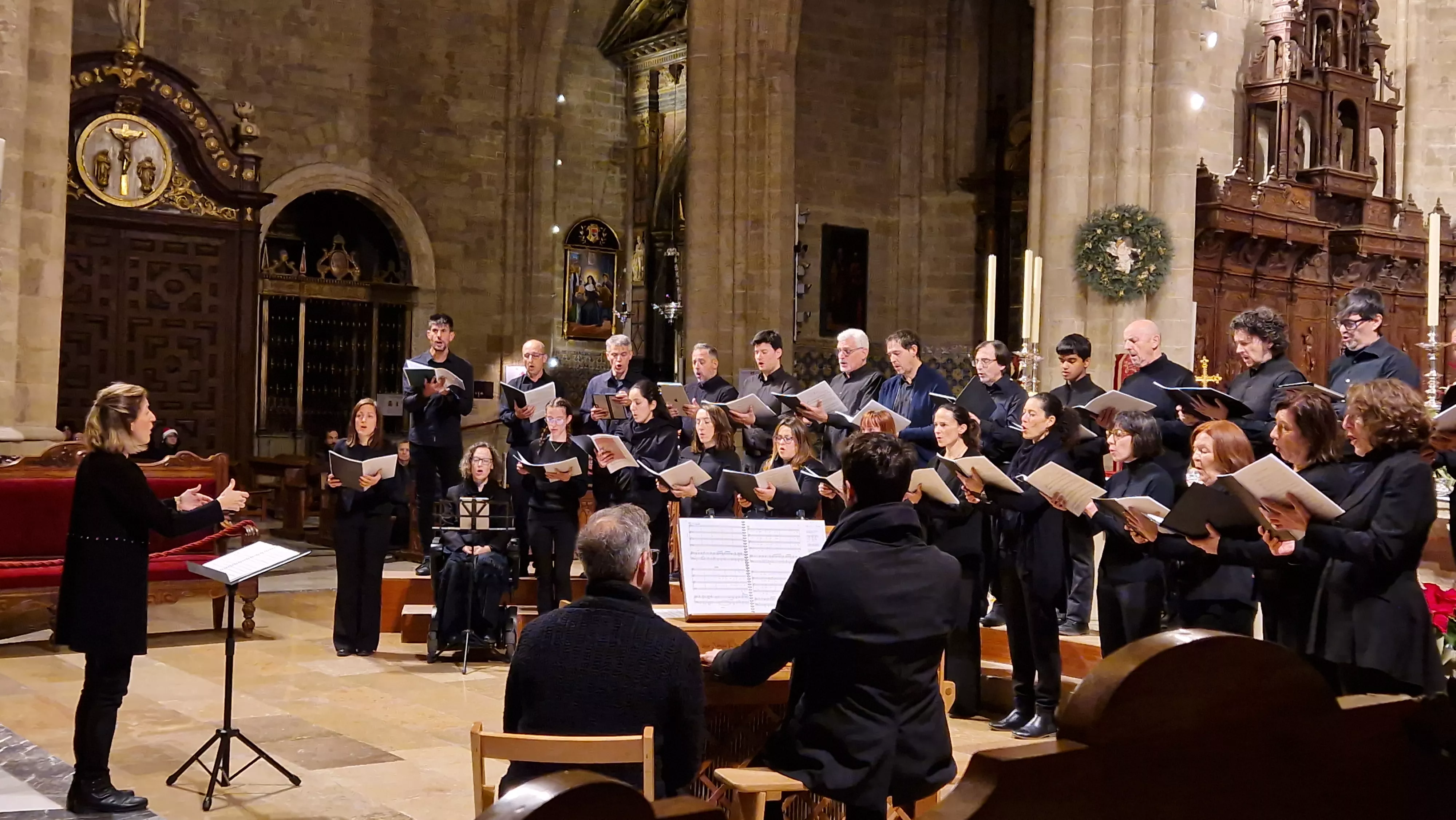 Concierto de Navidad de la Coral Oscense. Foto Myriam Martínez 