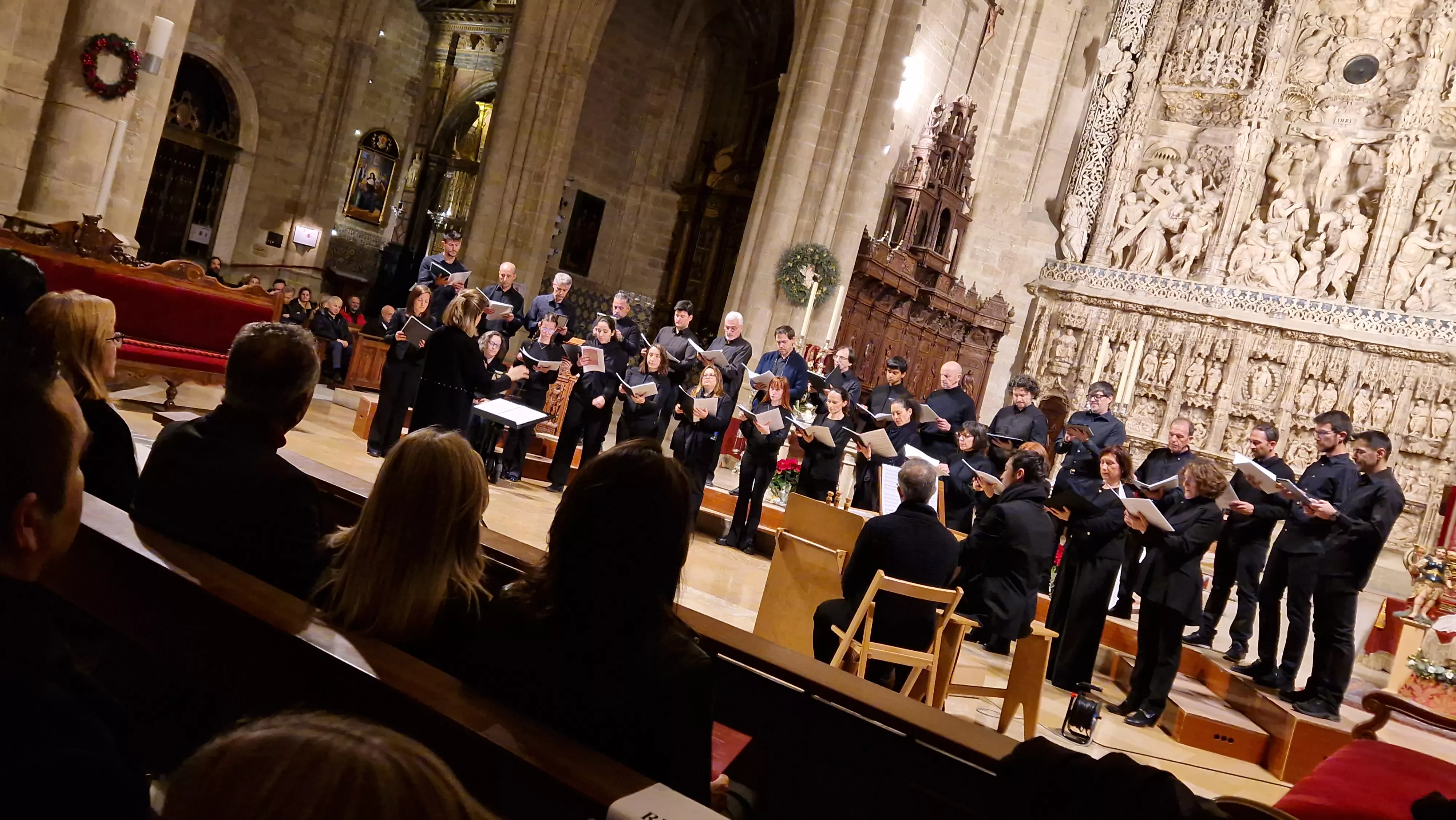 Concierto de Navidad de la Coral Oscense. Foto Myriam Martínez 