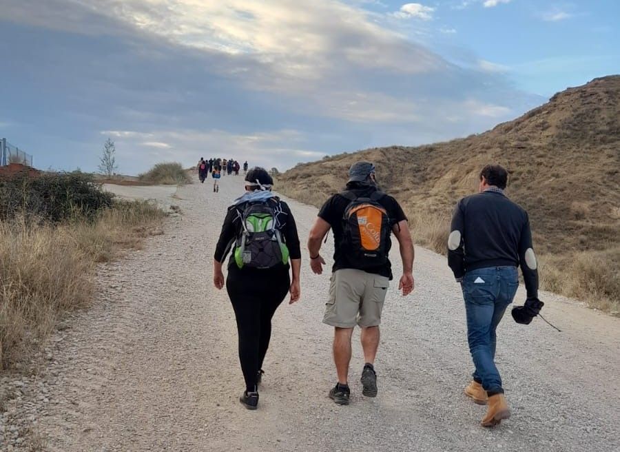 Imagen de la romería por Sijena Viva, que contó con gran participación.