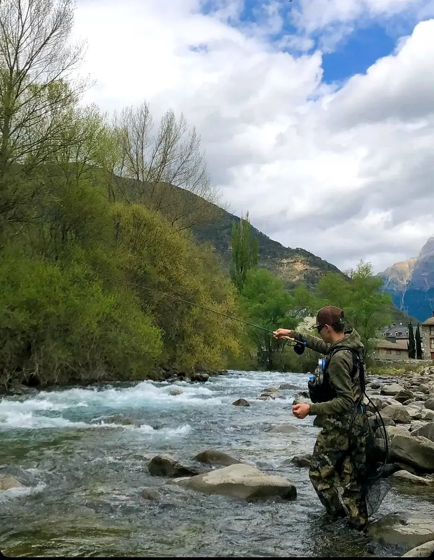 Diego Blanco pescando