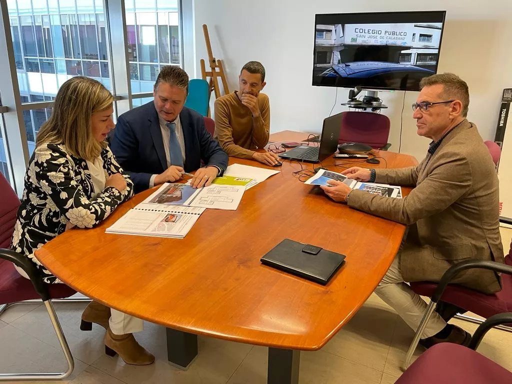 Claudia Pérez, Ignacio Gramún, Daniel Jones y Luis Mallada