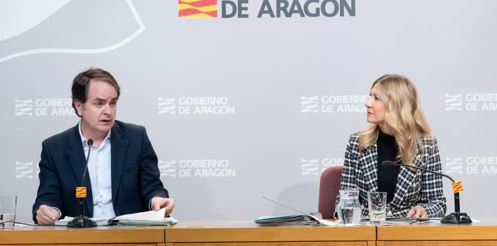 Los consejeros del Gobierno de Aragón Roberto Bermúdez de Castro y Mar Vaquero han presentado los acuerdos del Consejo de Gobierno.