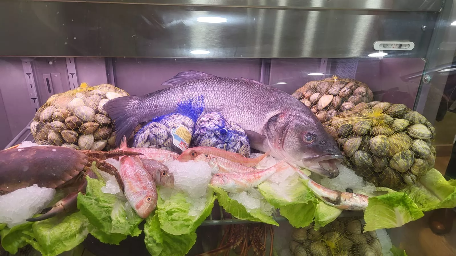 Inauguración del reabierto Restaurante París