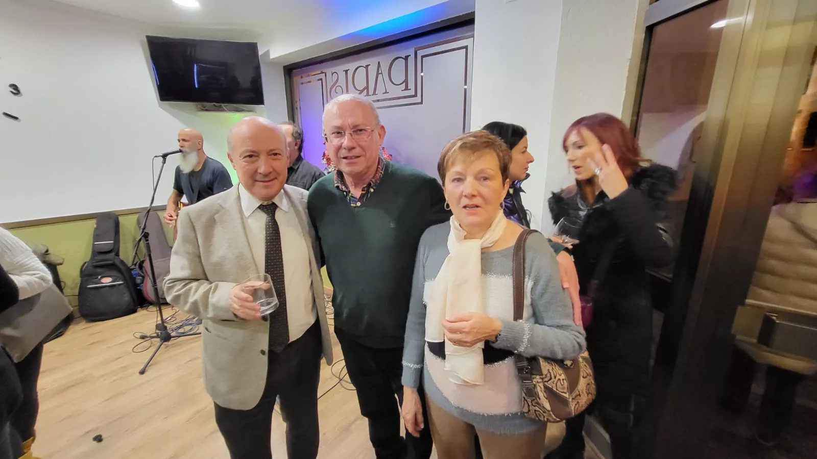 Inauguración del reabierto Restaurante París