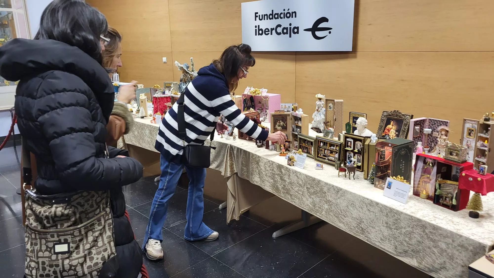 Exposición Memorias con Alma de Sara Romance en el Centro Cultural Ibercaja de Huesca