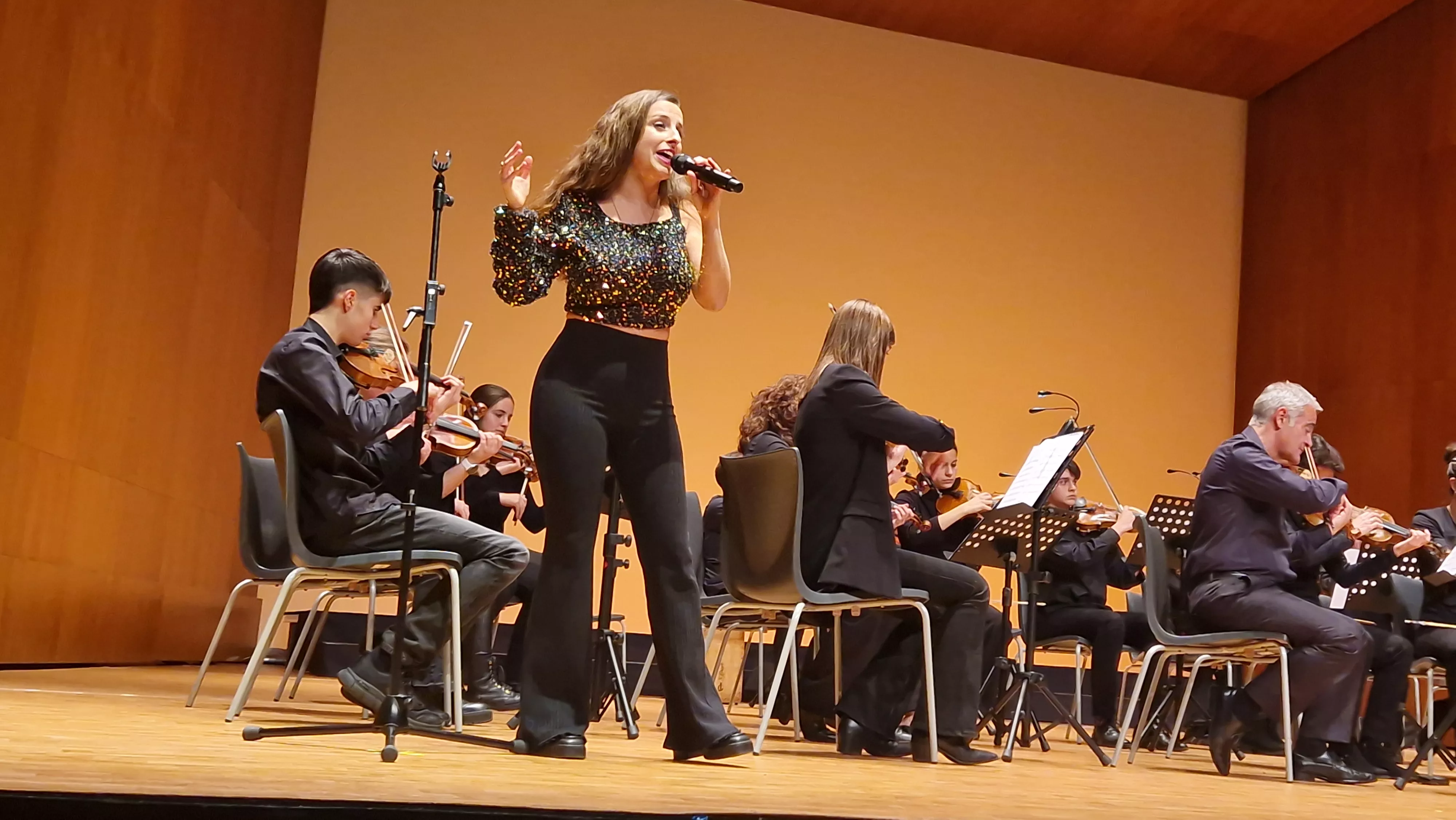 Concierto de Navidad 2023 de la Orquesta de Cámara de Huesca. Foto Myriam Martínez 