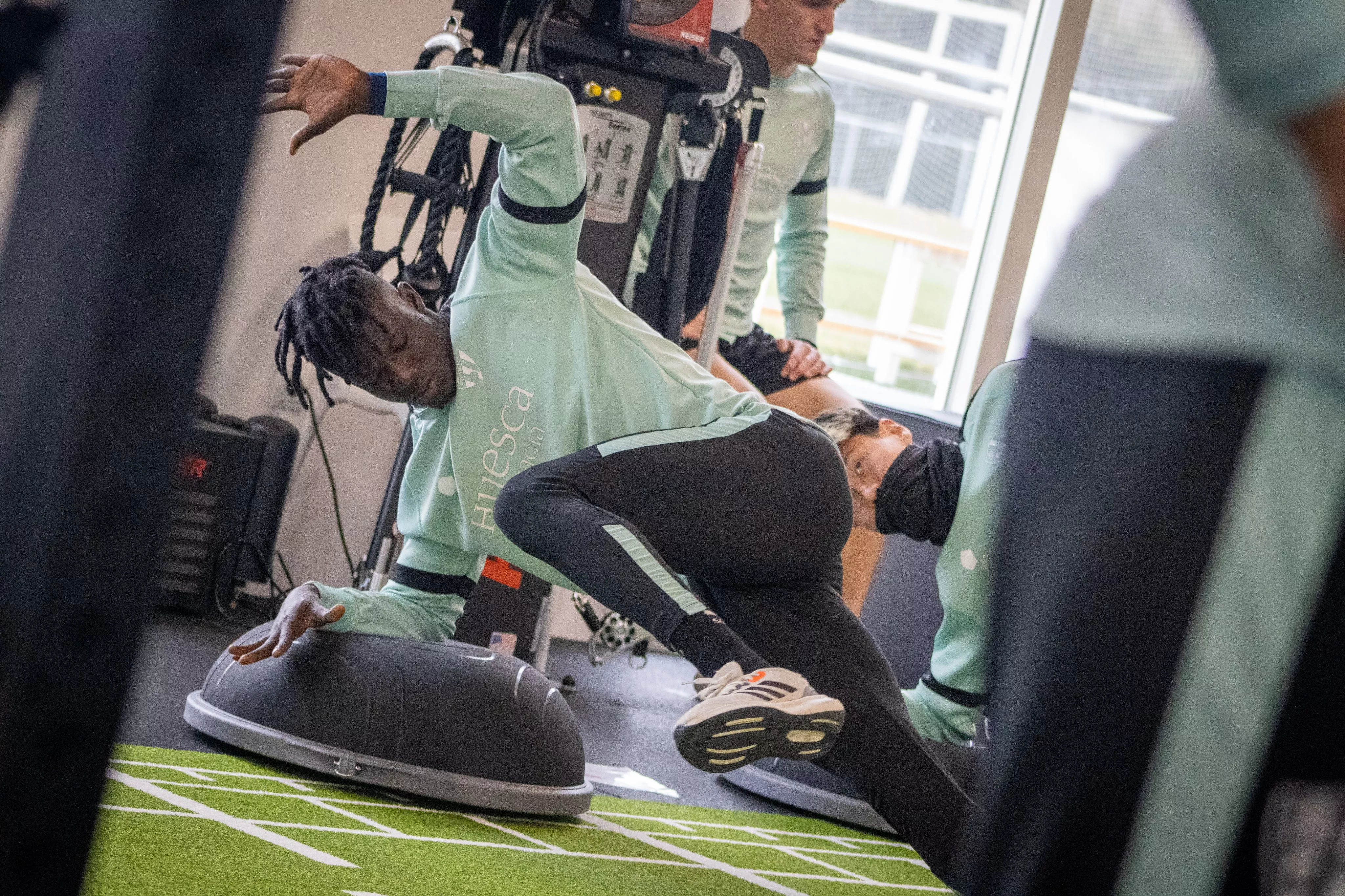 Samuel Obeng trabaja en el gimnasio: "Lo importante era llegar al parón vivos". Foto: SDH