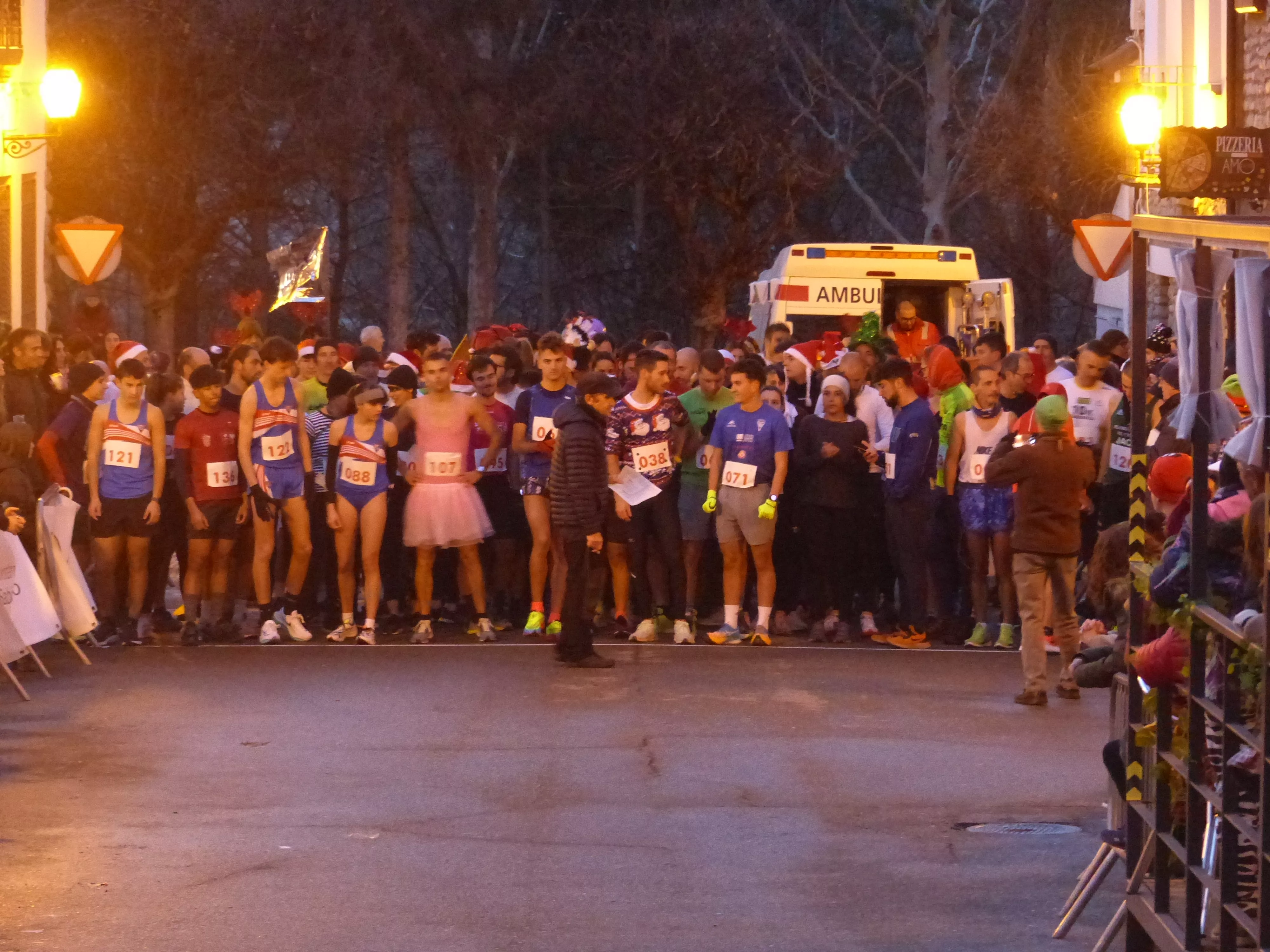 Salida de la carrera popular. Foto: Andrés Alcaraz